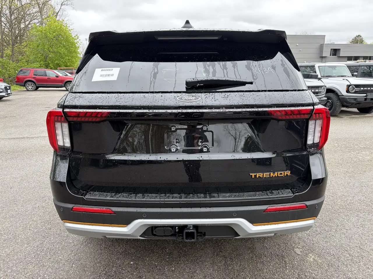 Ford Explorer снимка Ford Explorer