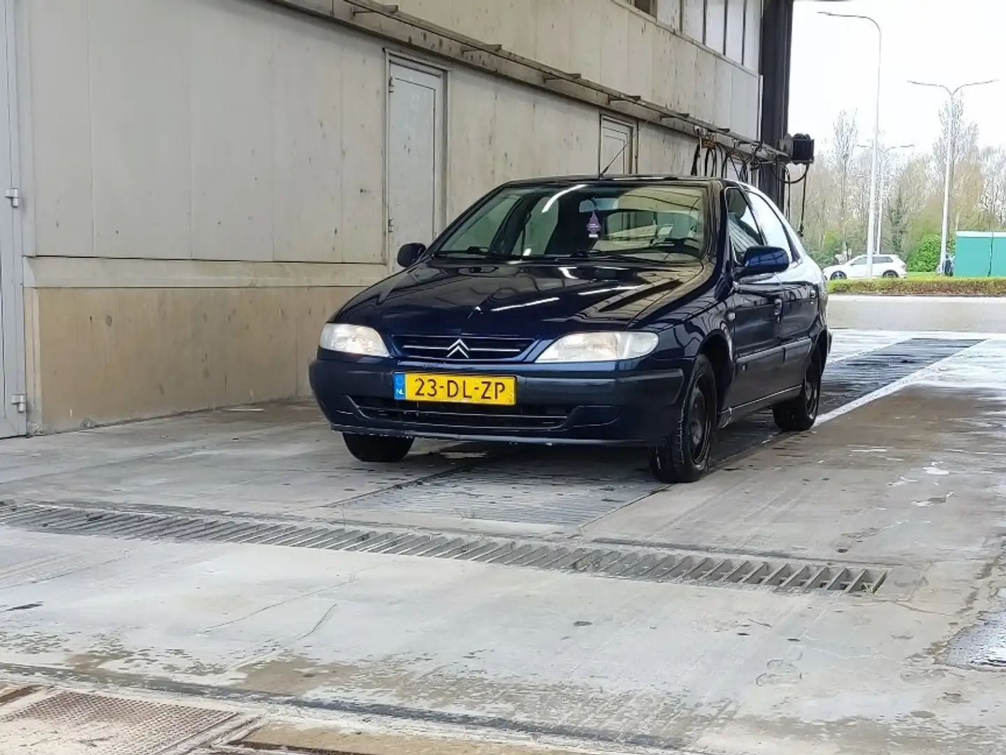 Citroen Xsara 1.6i Blauw - 1