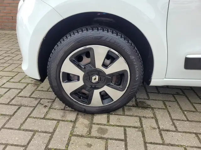 Renault Twingo view 4