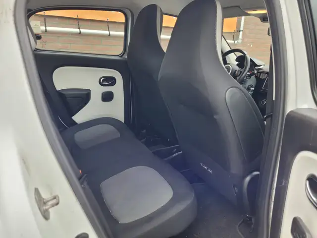 Renault Twingo view 24