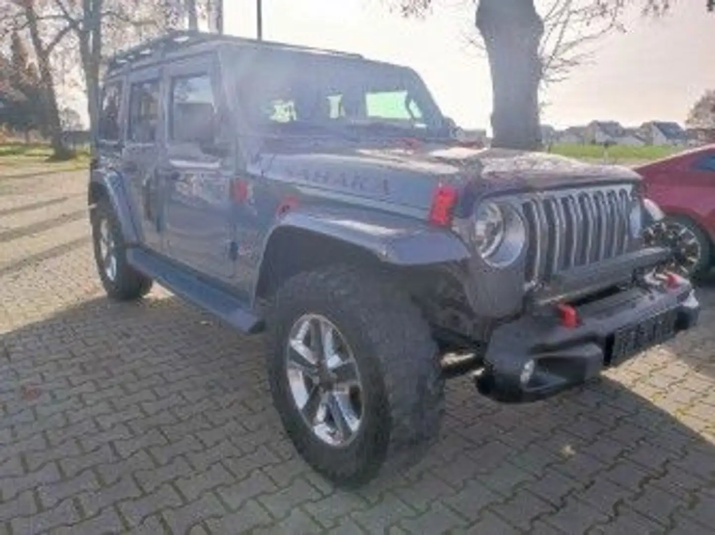 Jeep Wrangler Sahara Grau - 2