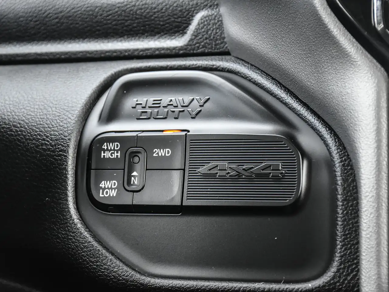 RAM 2500 снимка RAM 2500