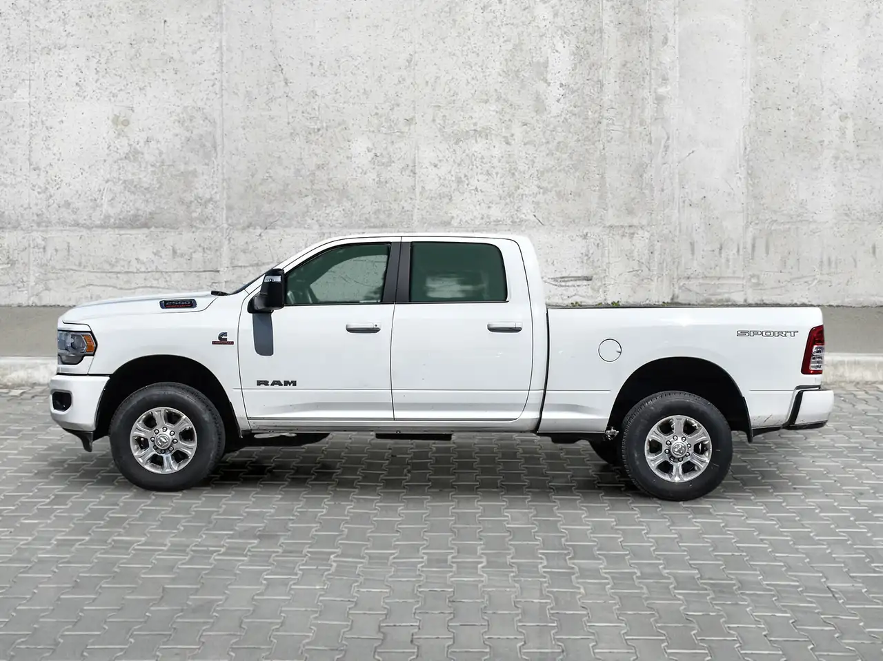 RAM 2500 снимка RAM 2500