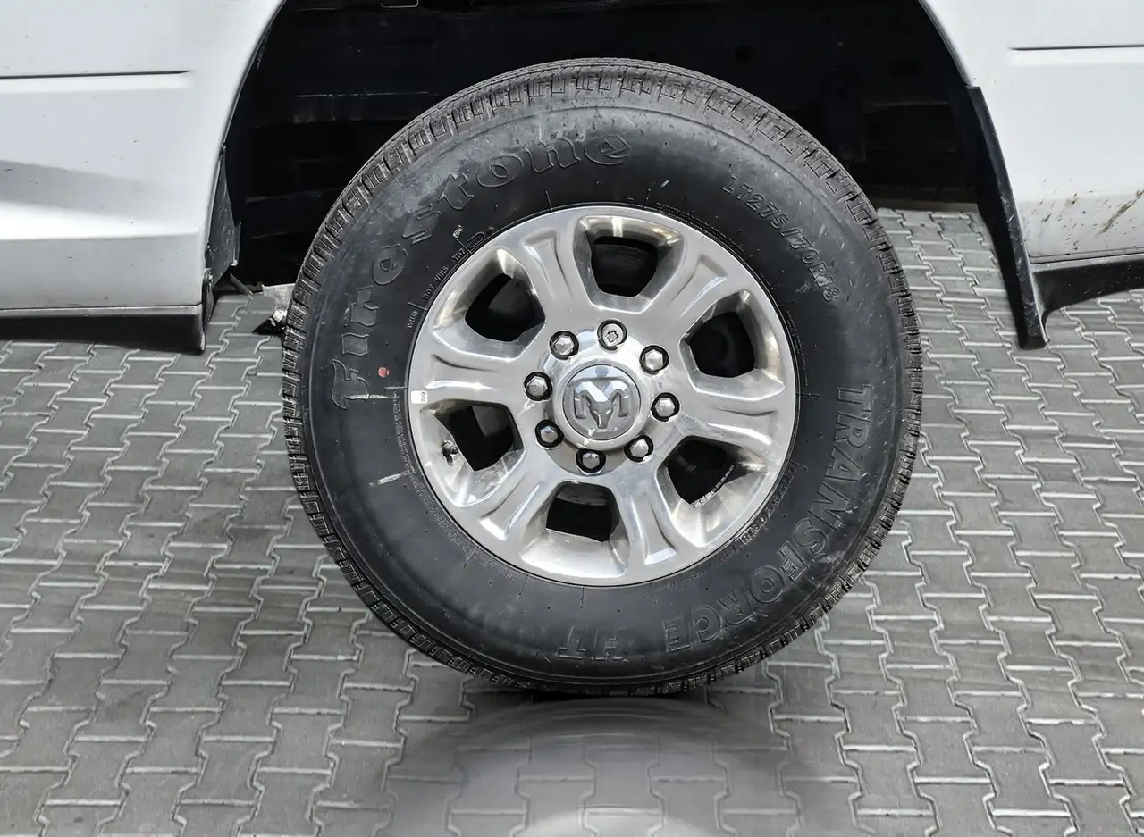 RAM 2500 снимка RAM 2500