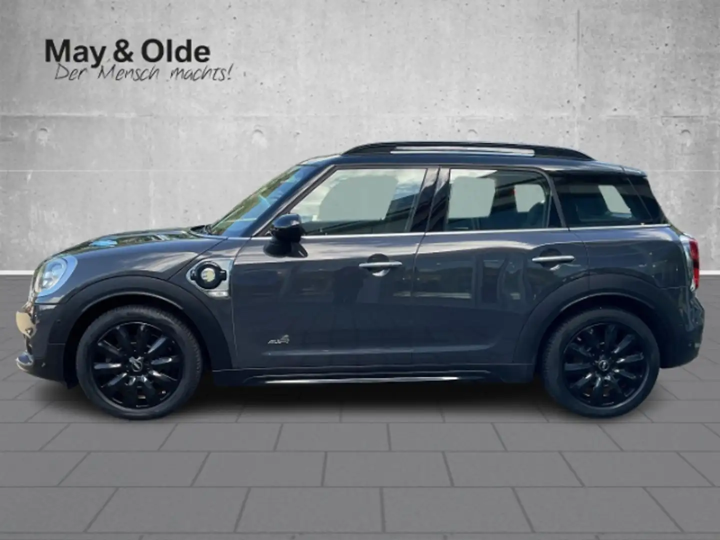MINI Cooper SE Countryman ALL4 Aut Leder LED Pano SHZ PDC H/K Grau - 2