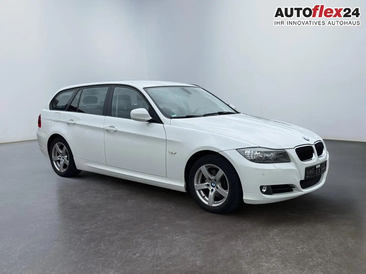 BMW 318 Touring i 2ZoKlima SHZ PDC 105 kW (143 PS), Aut... Alb - 1