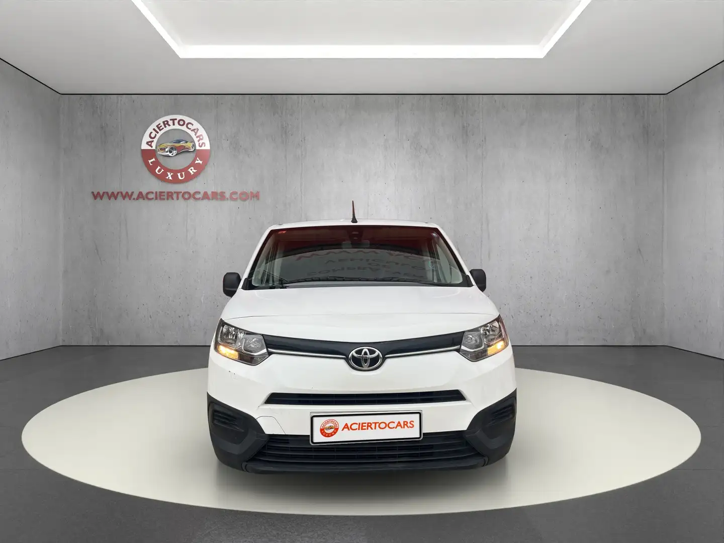 Toyota Proace City Van Media 1.5D GX 650kg 75 Weiß - 2