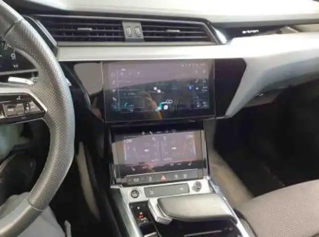 Audi E-Tron view 9