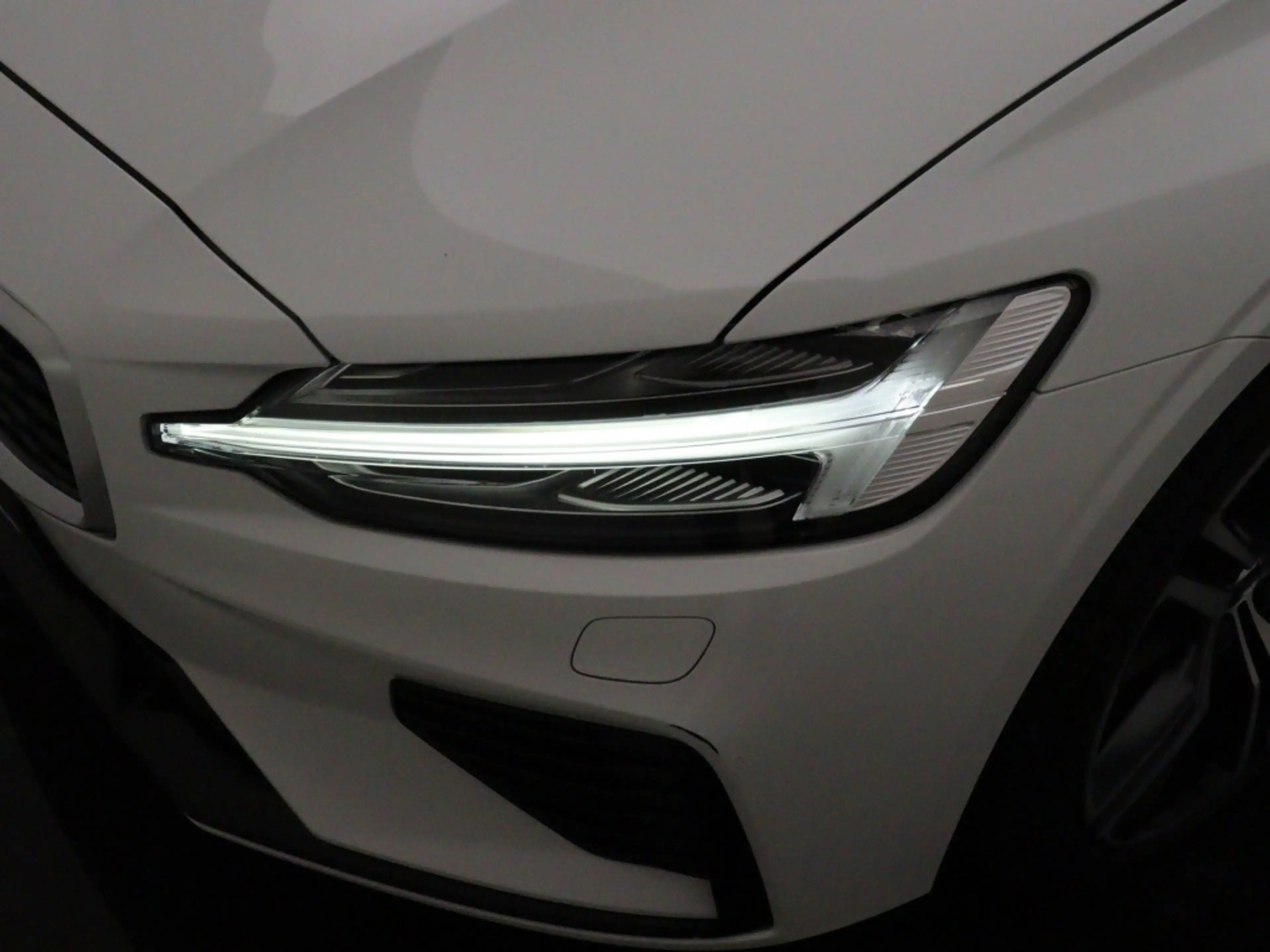 Volvo S60 T6 PLUG-IN HYBRID R-DESIGN SCHUIFDAK CAMERA HARMAN — photo 13