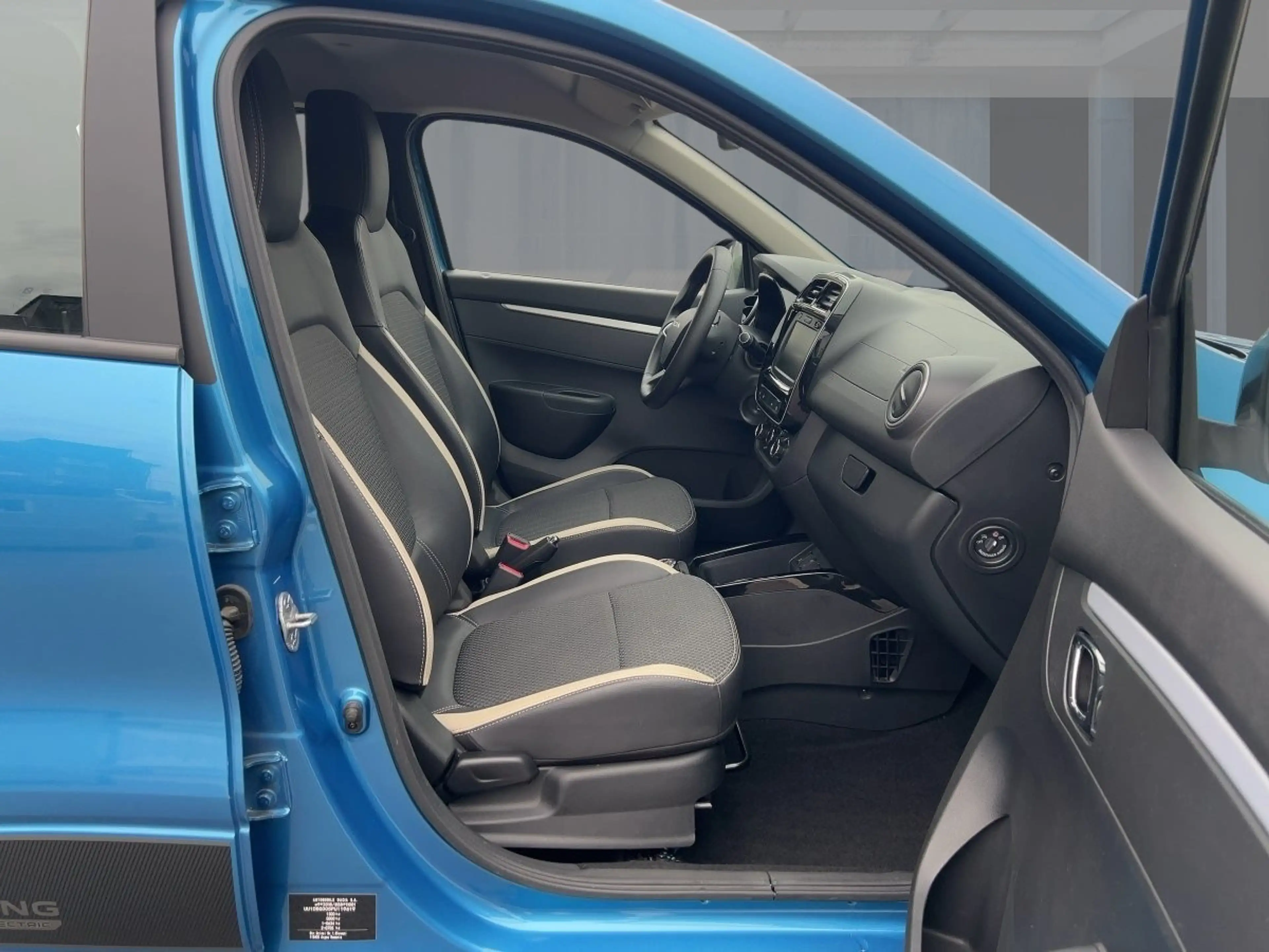 Dacia Spring Essential 45 Navi/Klima — photo 8