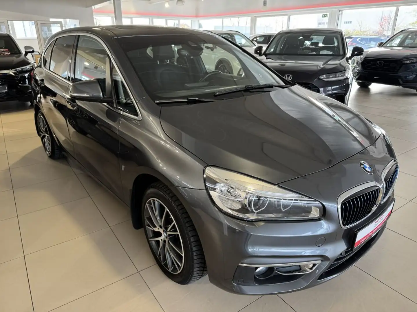 BMW 225 225xe iPerformance Active Tourer Luxury Line Grau - 1