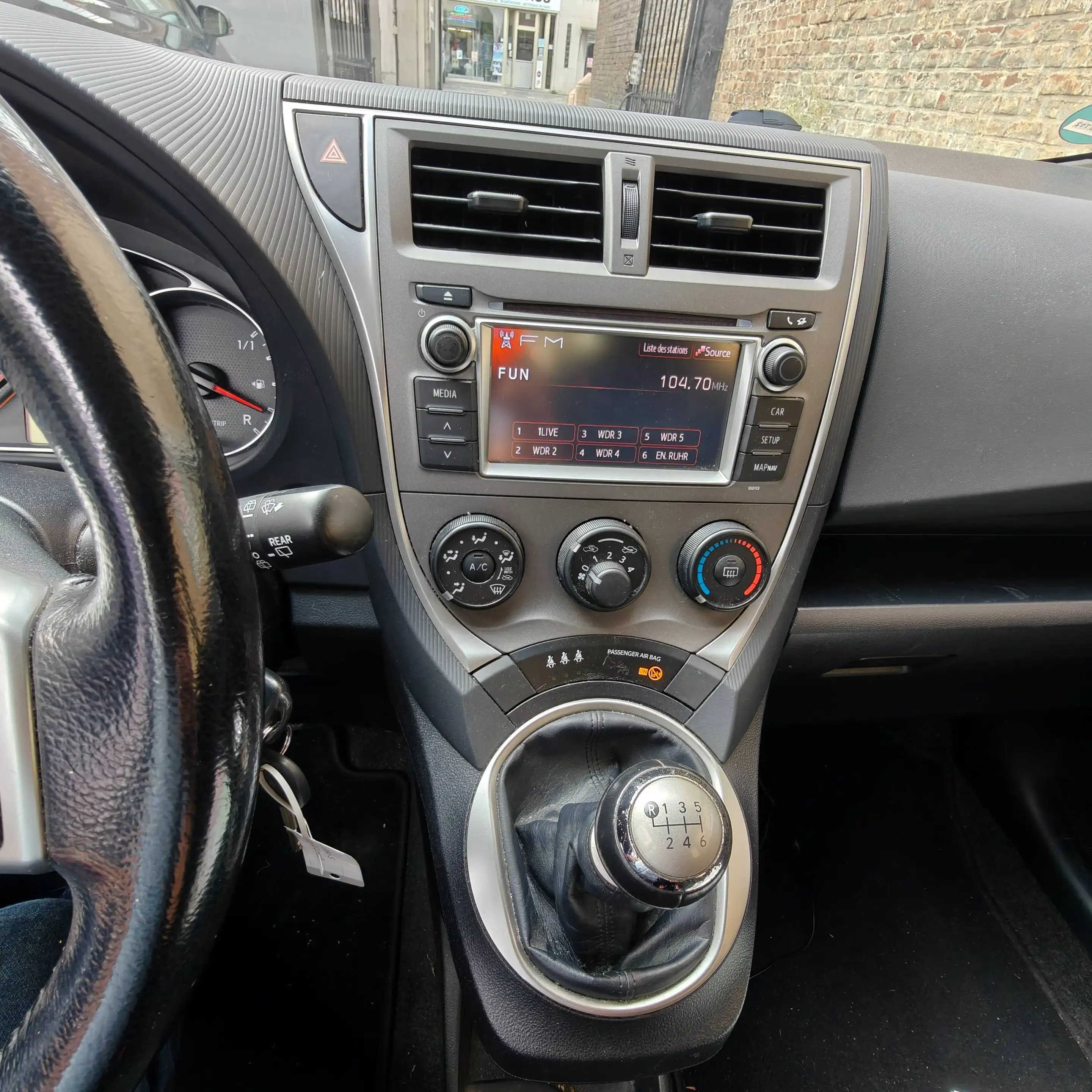 Toyota Verso-S Verso S 1.33 VVT-i 119000 km prêt à immatriculé — photo 8