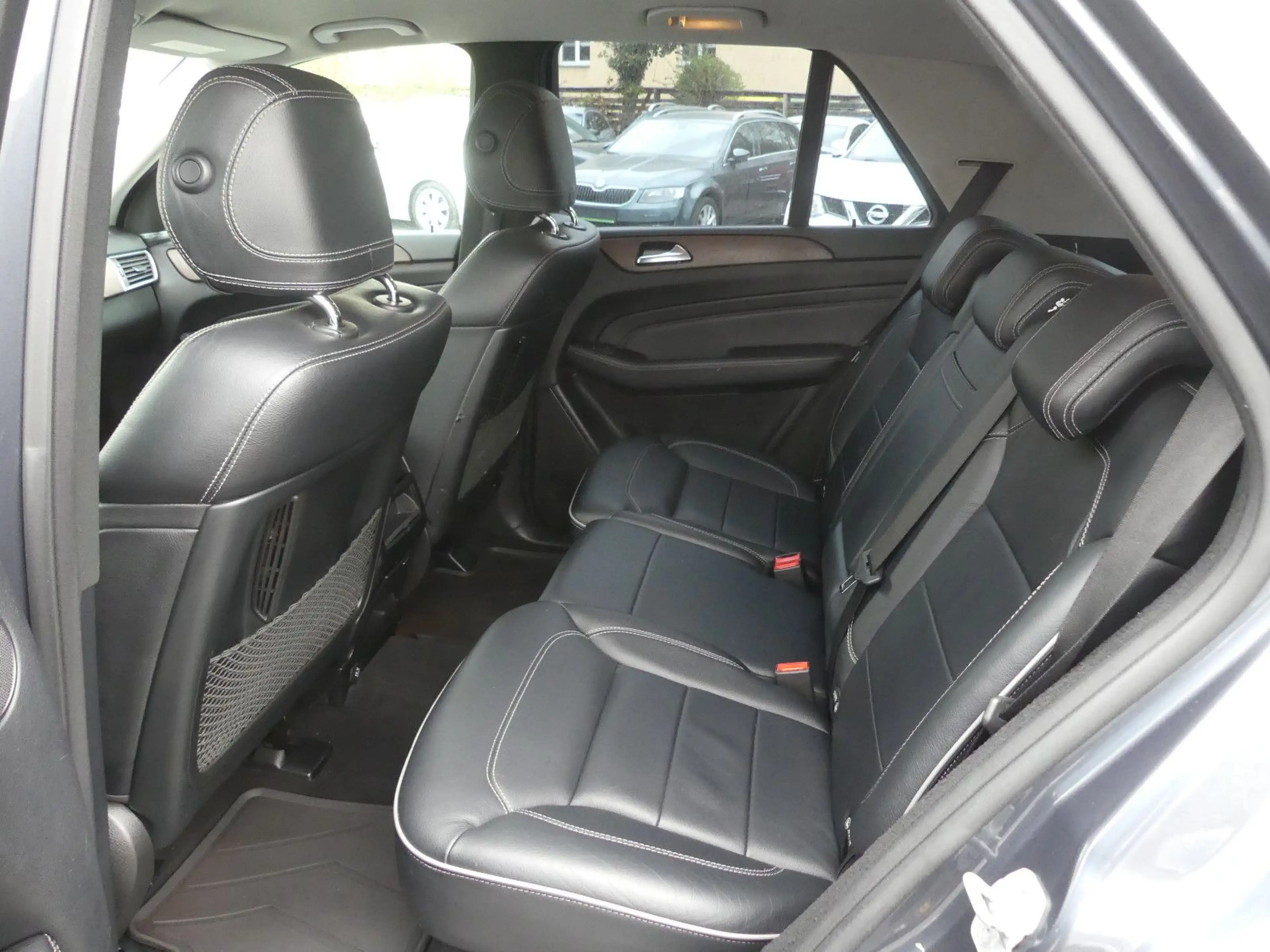 Mercedes-Benz ML 350 BlueEfficiency*Navi*Leder*Nr.24B — photo 10