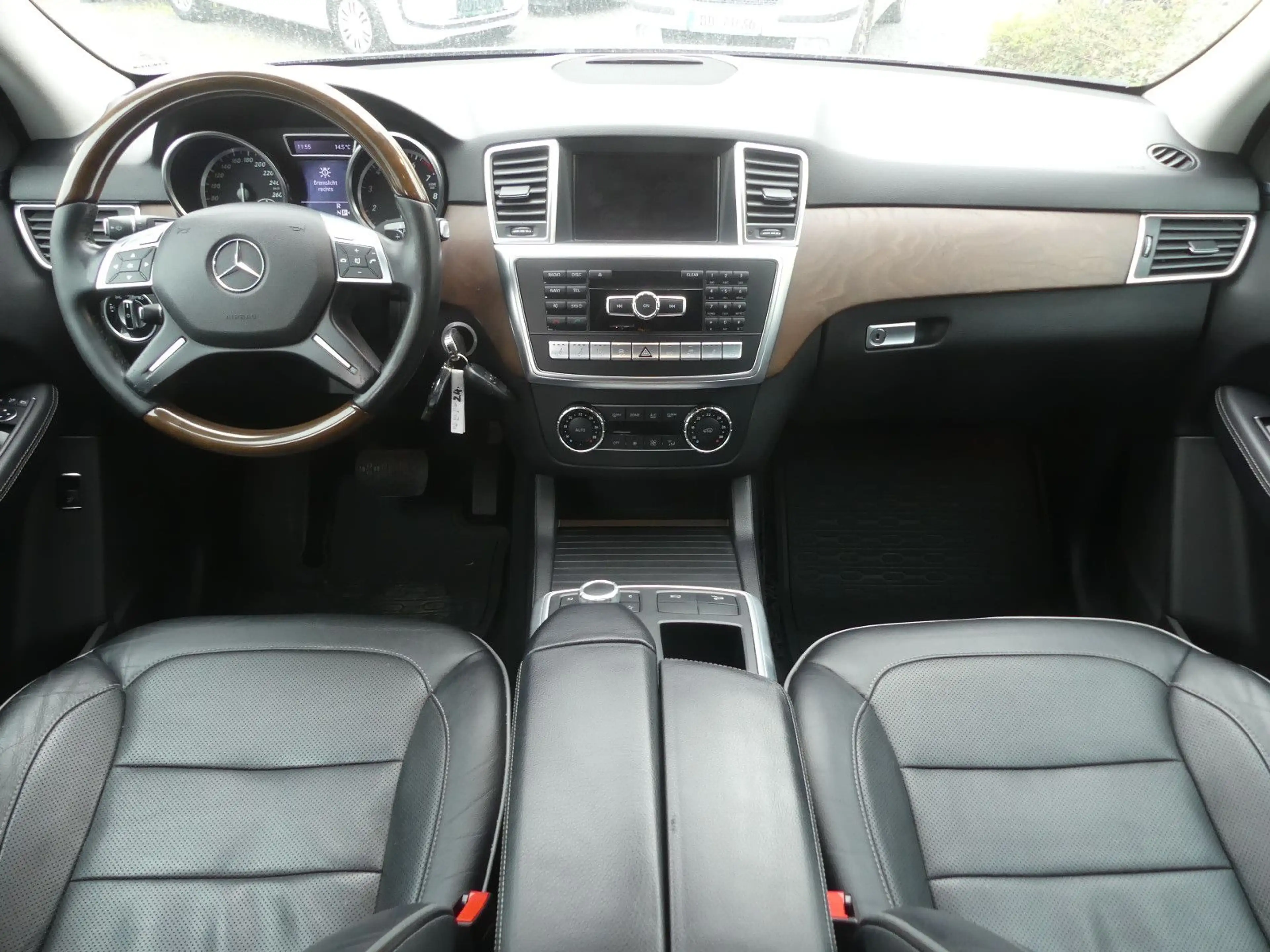 Mercedes-Benz ML 350 BlueEfficiency*Navi*Leder*Nr.24B — photo 12