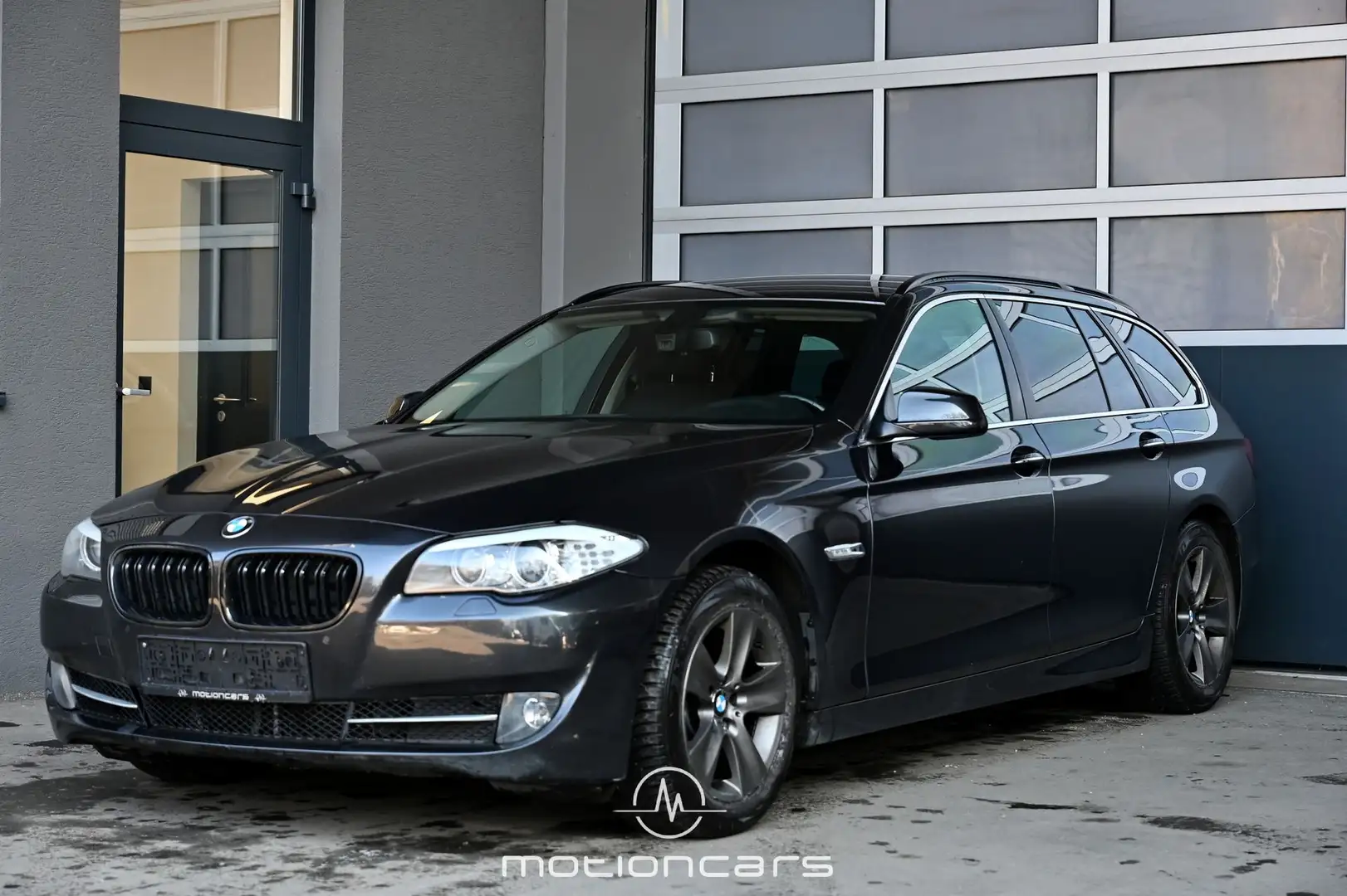 BMW 520 - 520 d DPF Touring M-Paket Pickerl NEU Negru - 1