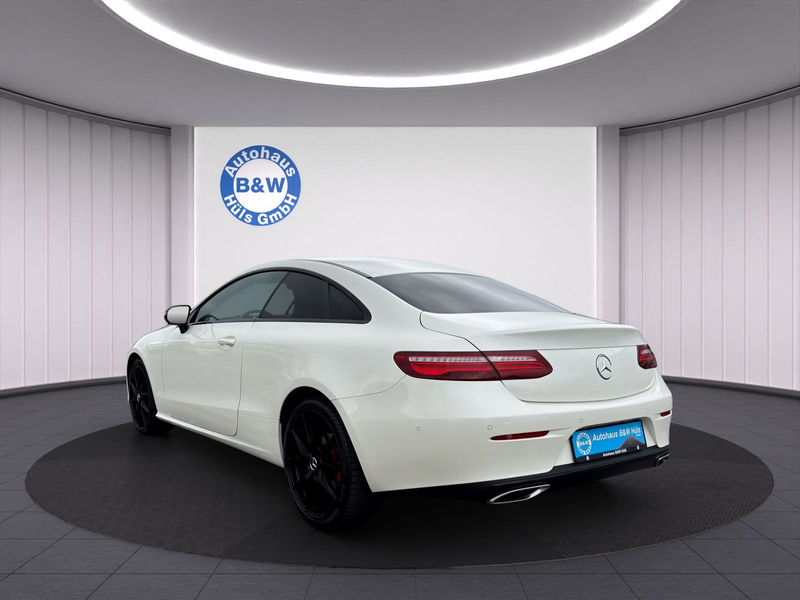 Mercedes-Benz E 200 Coupe*LED*NAVI*TEMP*SHZ* — photo 6