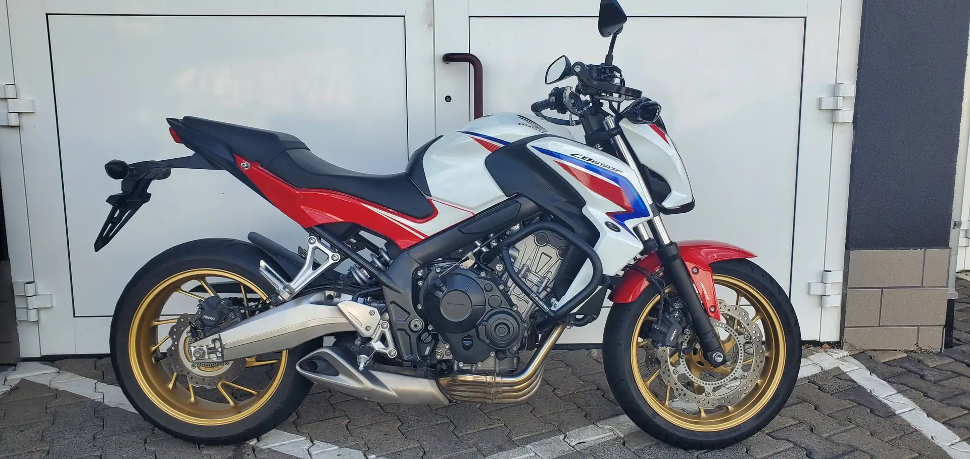 Honda CB 650 FA Bílá - 1