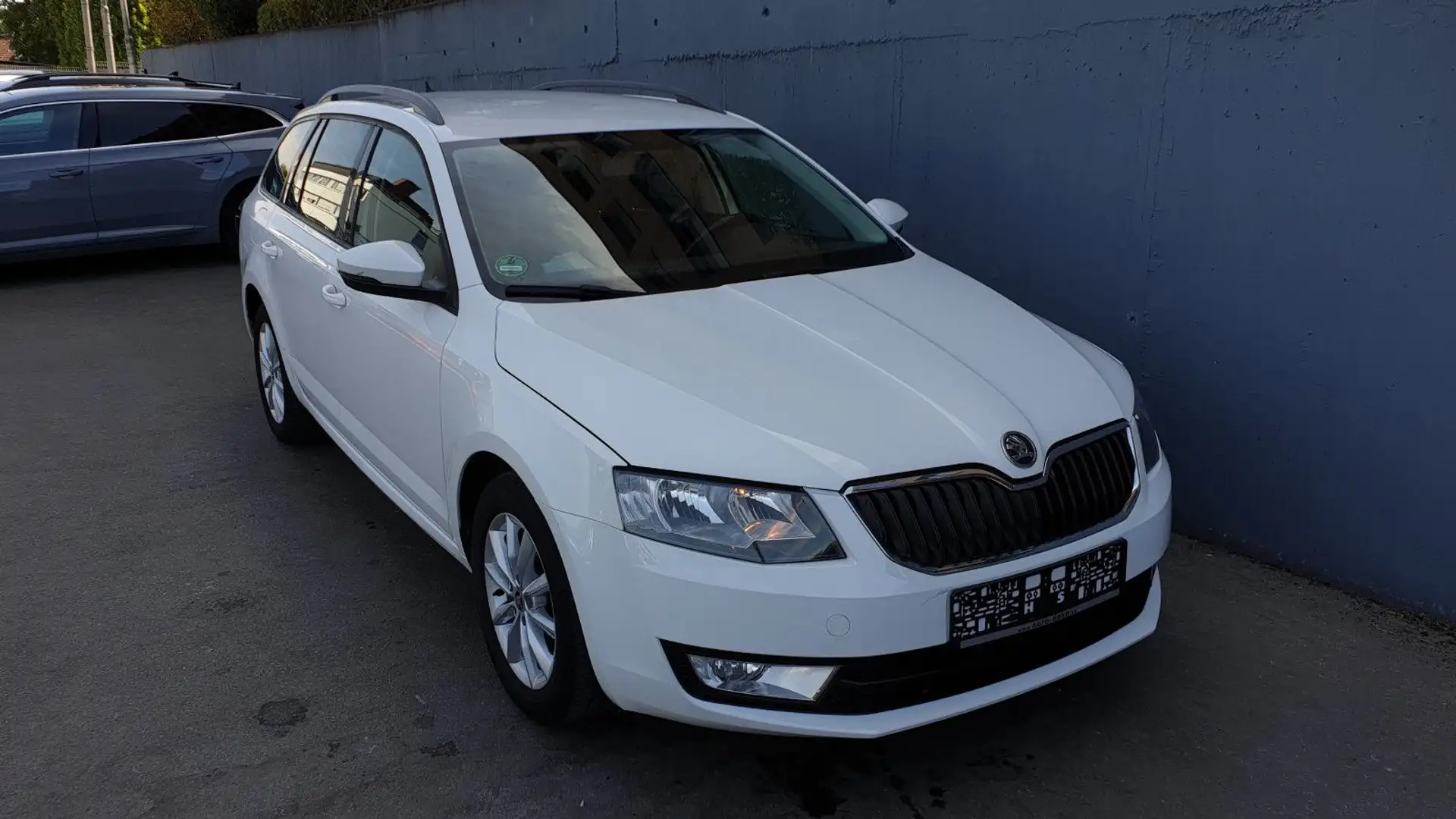 Skoda Octavia 1.2 TSI Combi Leder/Tempo/Sitzh/PDC/Alu Weiß - 2