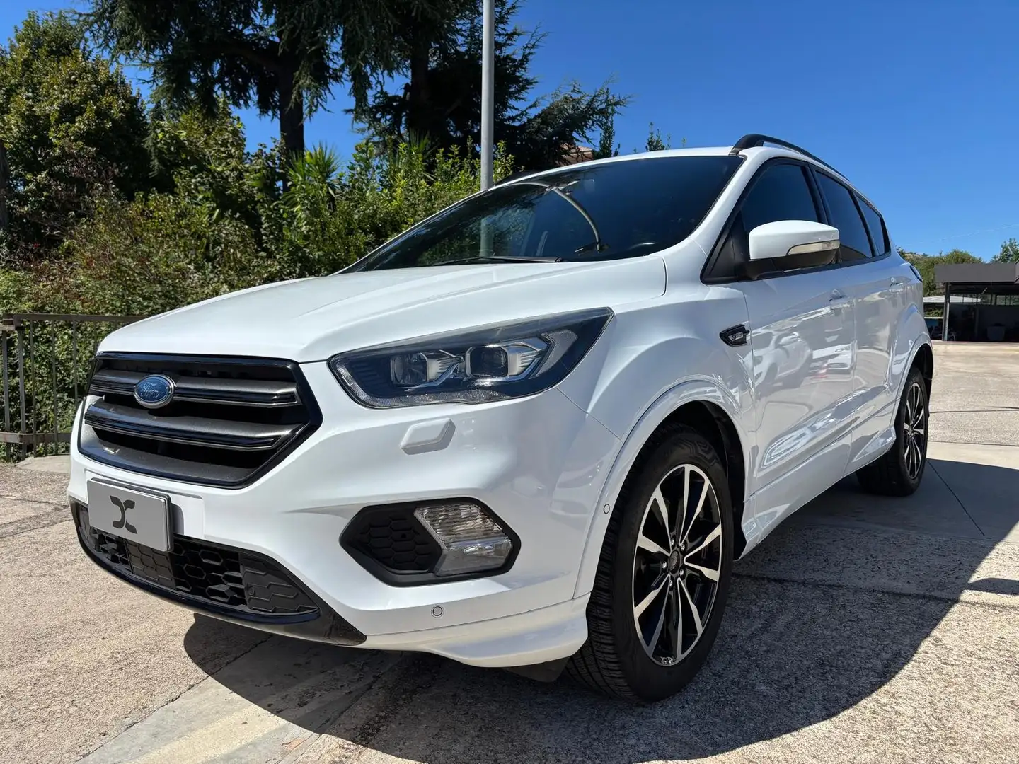 Ford Kuga 1.5 Tdci ST-Line Cambio F1 - Led - Navi - Pdc Bianco - 2