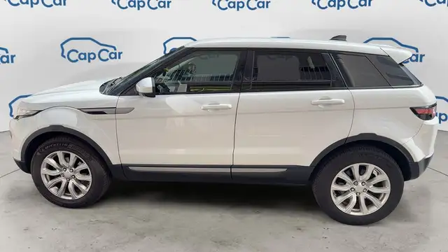 Land Rover Range Rover Evoque view 2