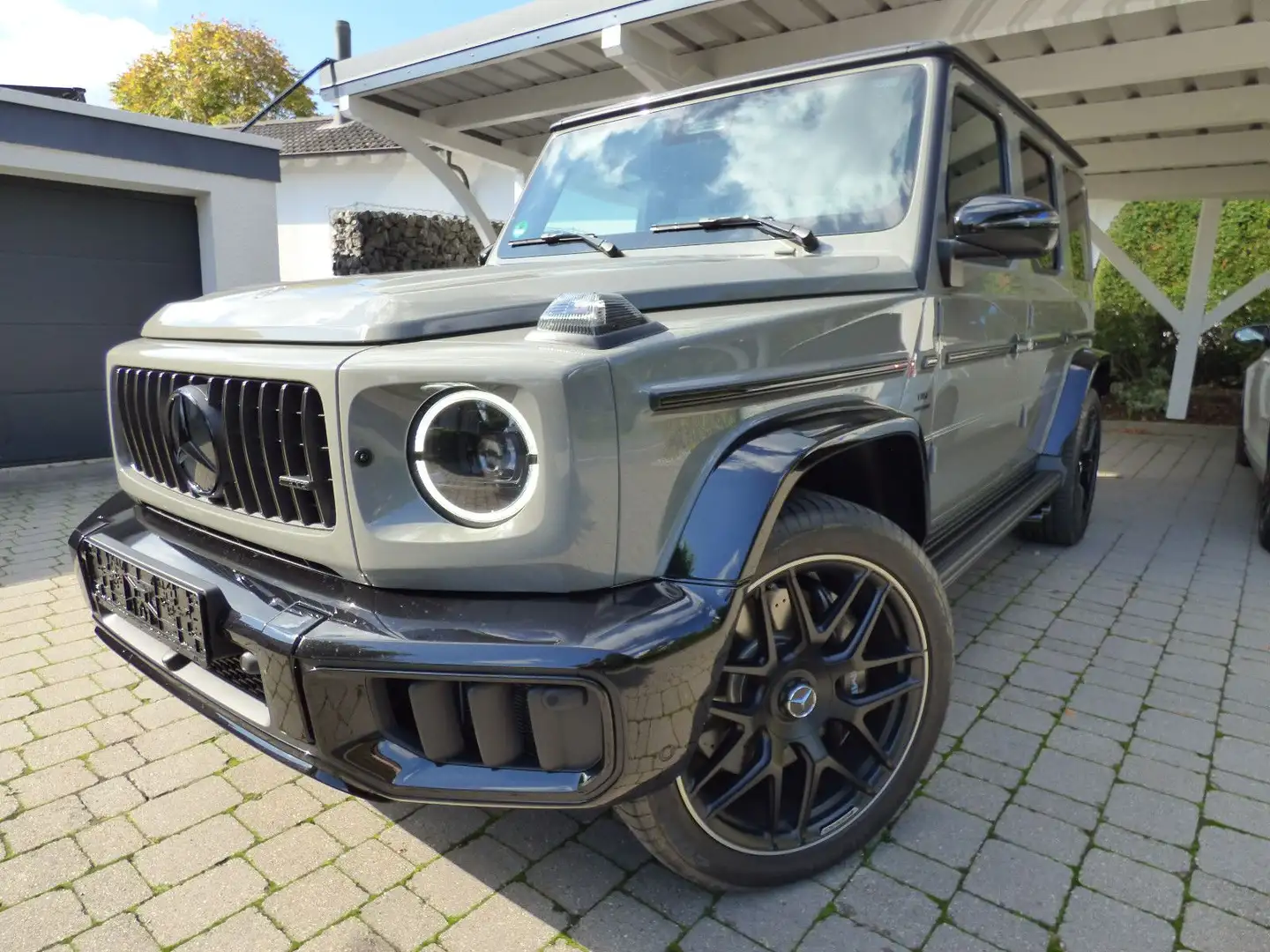 Mercedes-Benz G 63 AMG *SUPERIOR*NIGHT*CARBON*22Zoll*A 22* Grau - 1