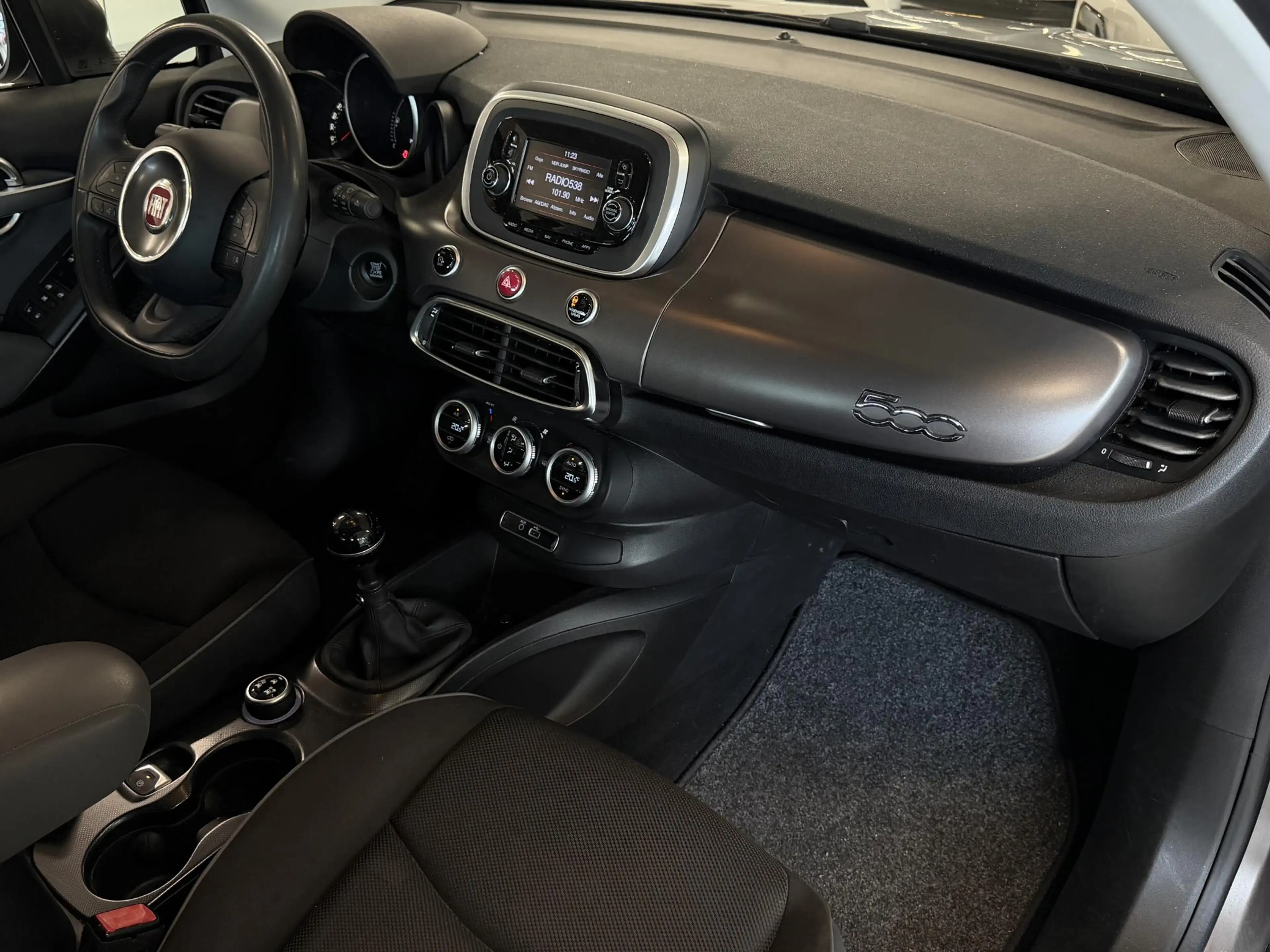 Fiat 500X 1.6 PopStar — photo 10