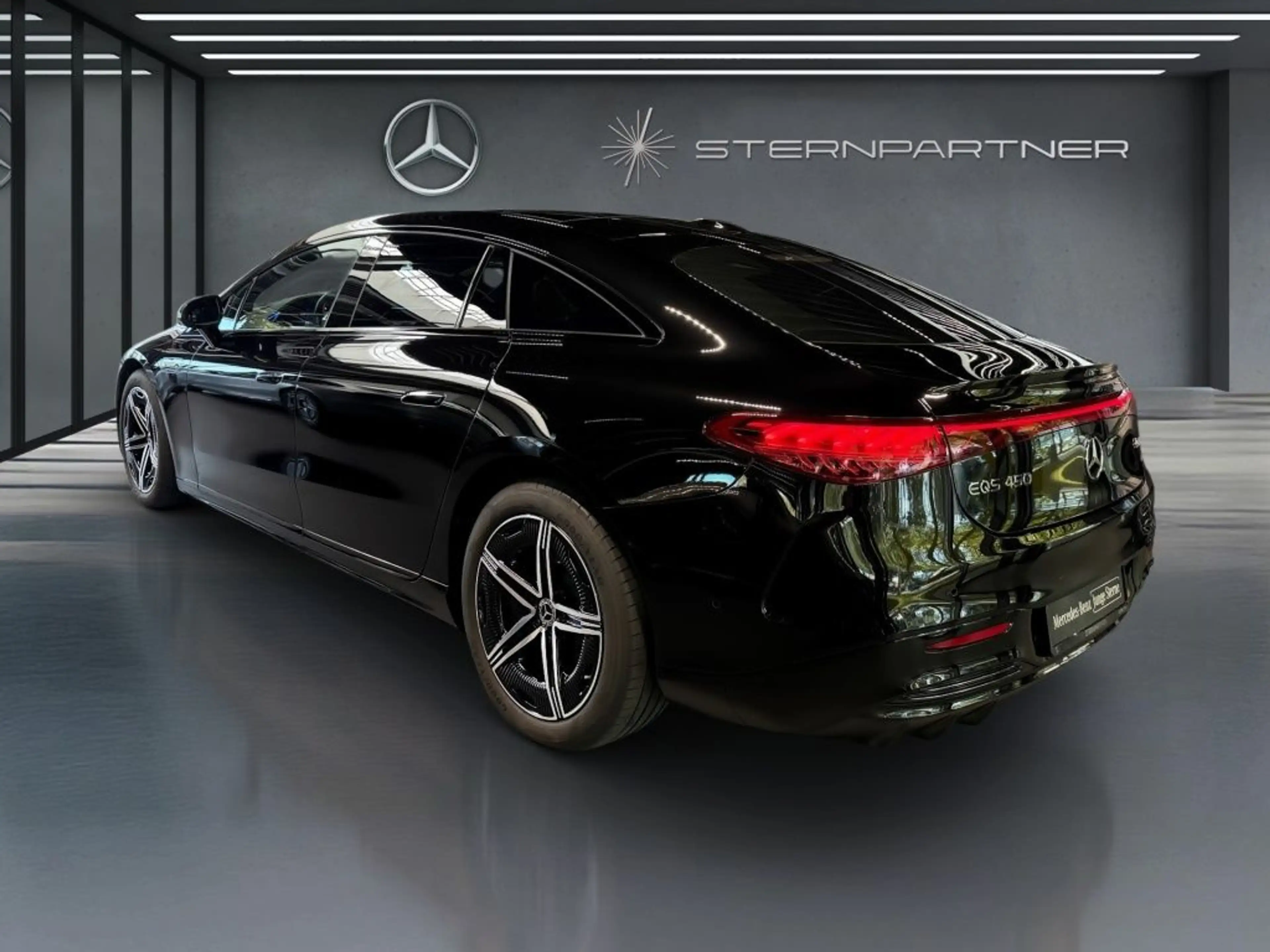 Mercedes-Benz EQS 450 4M AMG+DRIVE-P+FOND-ENT+AIRMATIC+HAL+AHK — photo 8