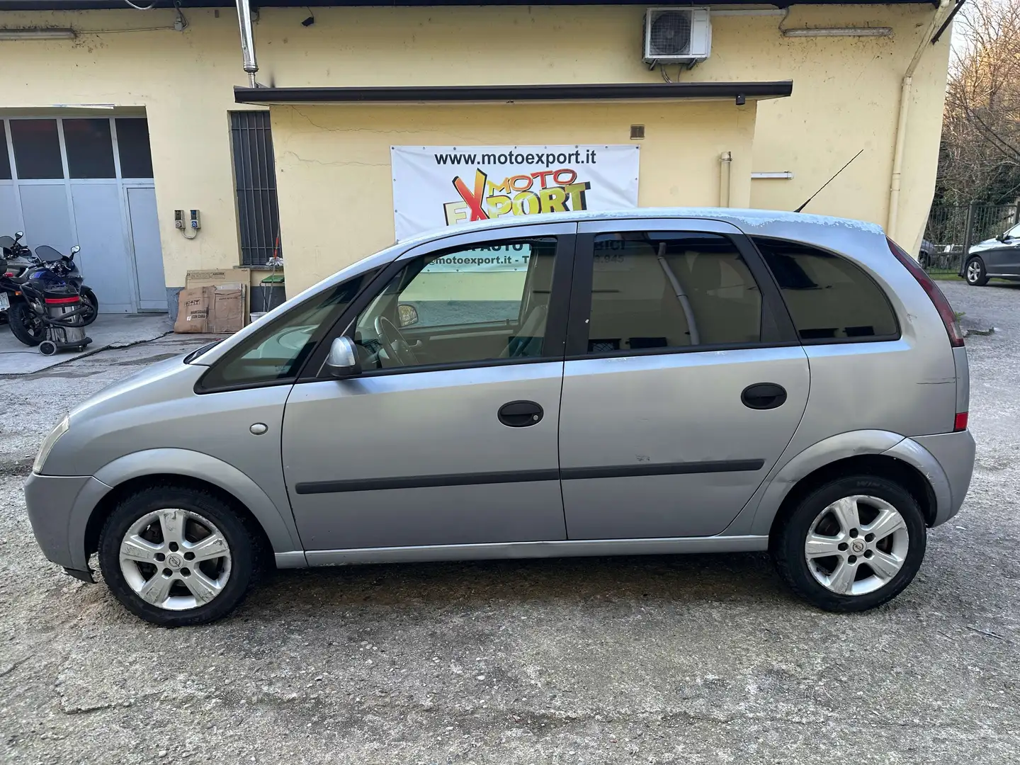 Opel Meriva Meriva 1.7 cdti 16v Cosmo 101cv Grijs - 2