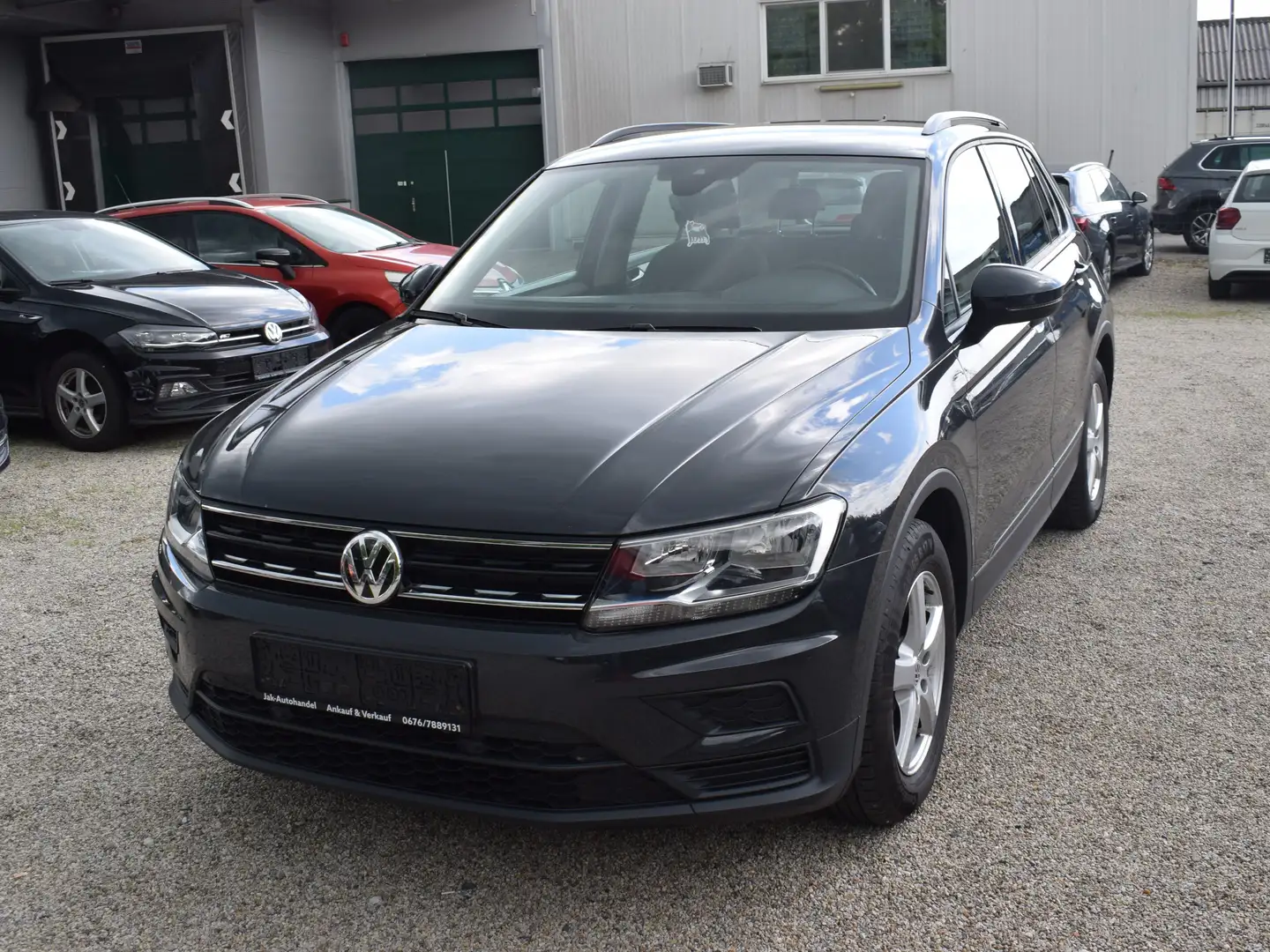 Volkswagen Tiguan 2,0 TDI SCR Austria Gris - 1