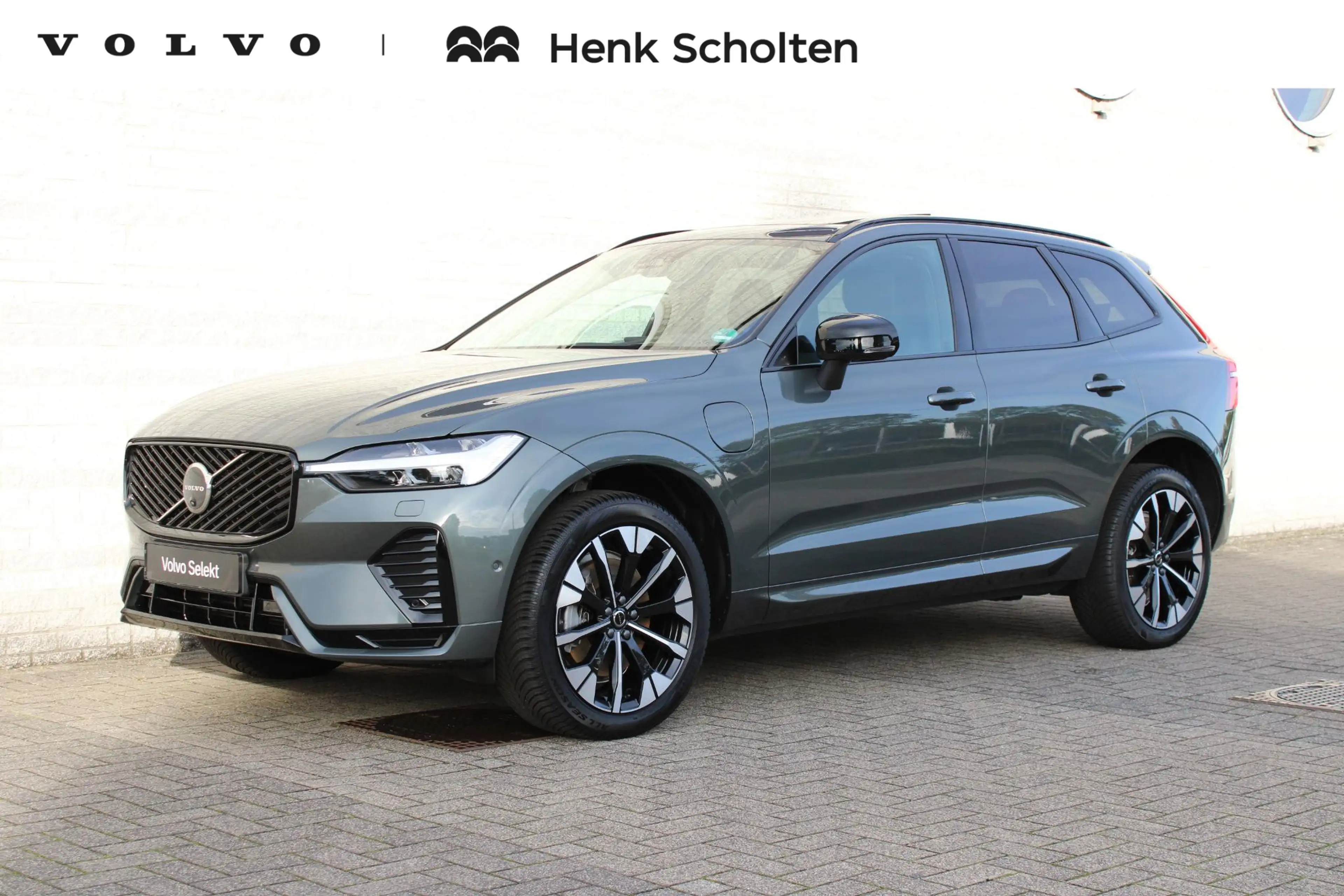 Volvo XC60 T6 Plug-in hybrid AWD Ultra Dark | Luchtvering | P