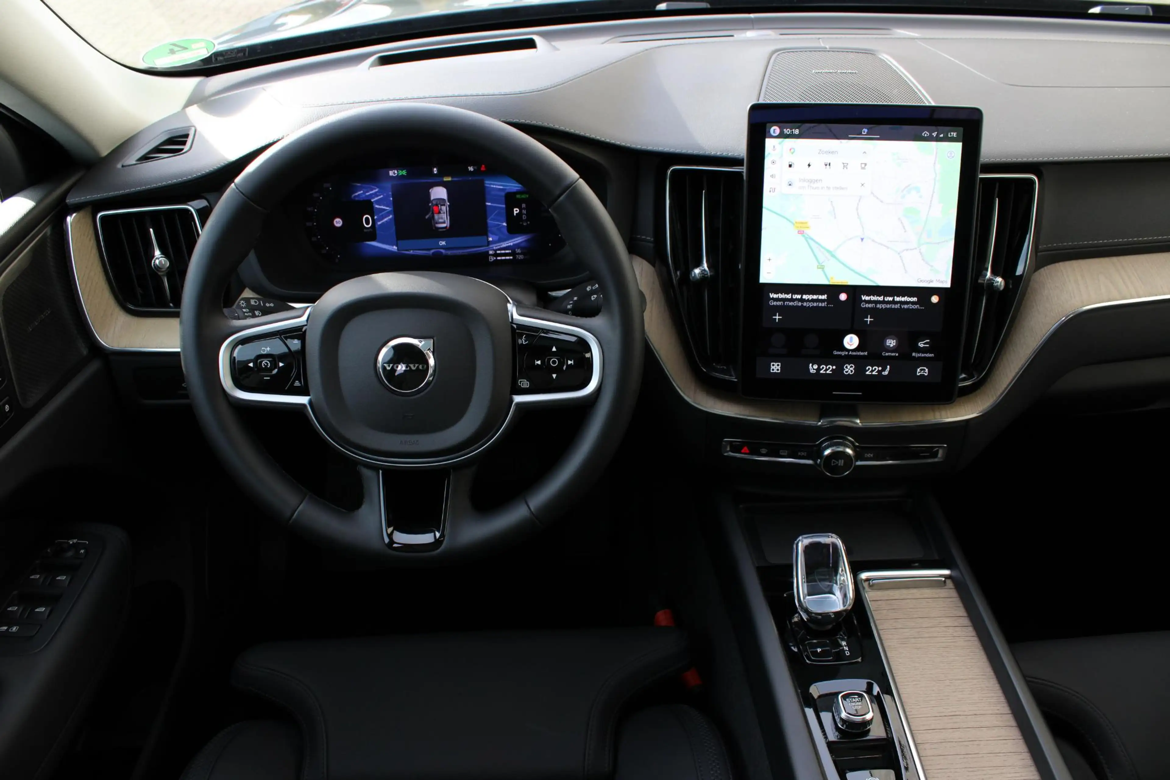 Volvo XC60 T6 Plug-in hybrid AWD Ultra Dark | Luchtvering | P — photo 13