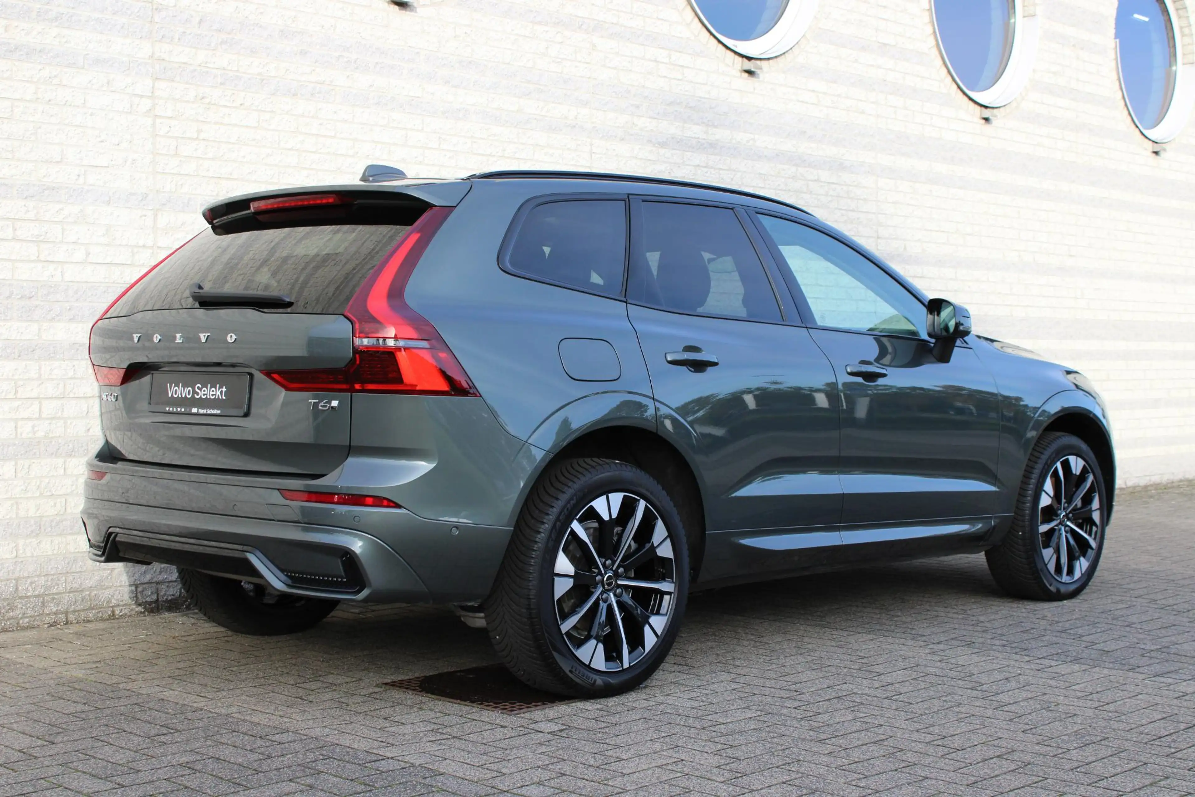 Volvo XC60 T6 Plug-in hybrid AWD Ultra Dark | Luchtvering | P — photo 6