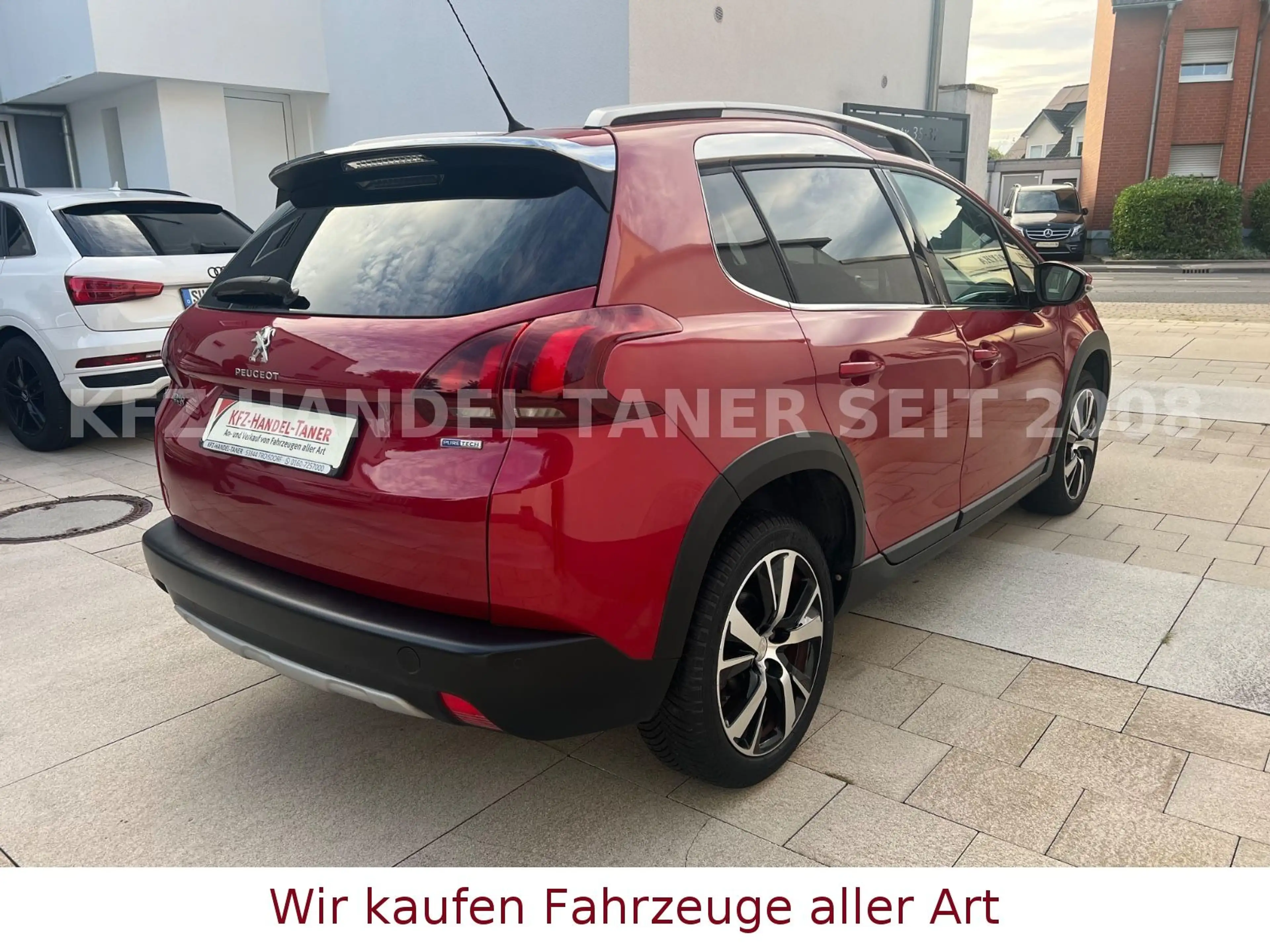 Peugeot 2008 Style PureTech 110 STOP & START — photo 5