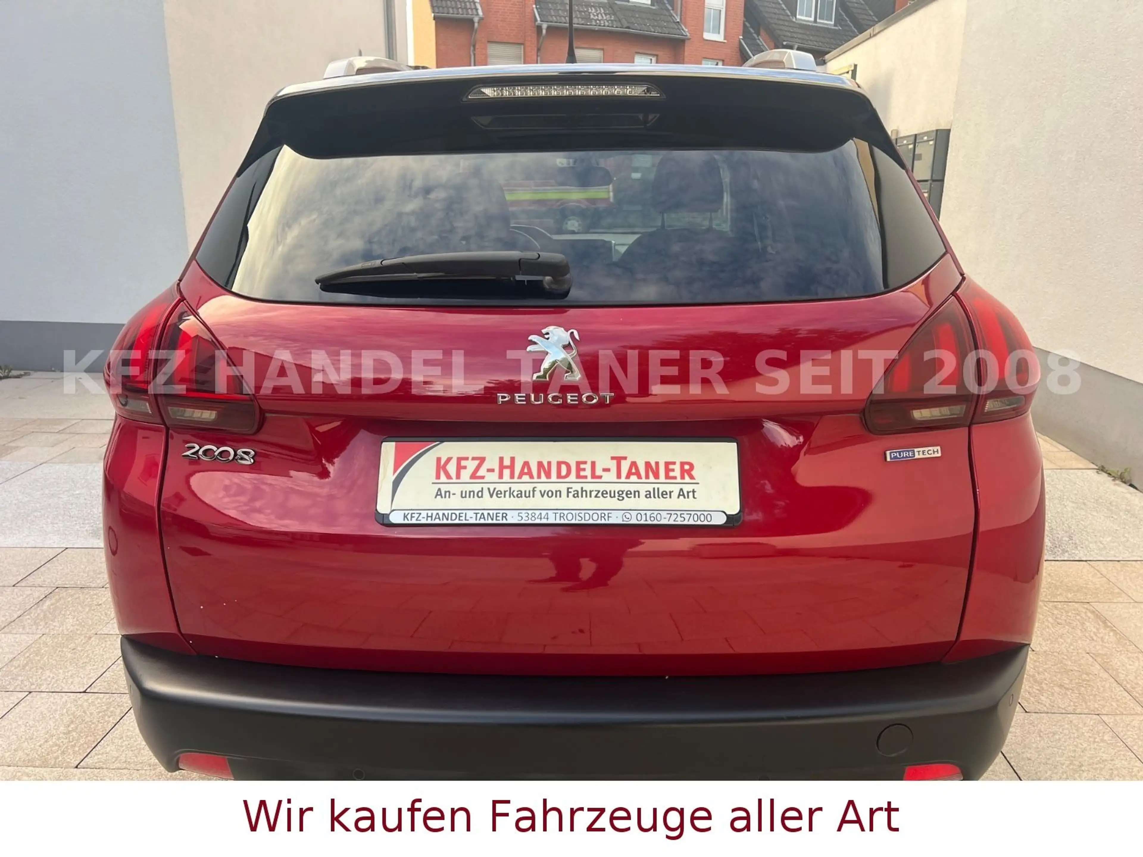 Peugeot 2008 Style PureTech 110 STOP & START — photo 6