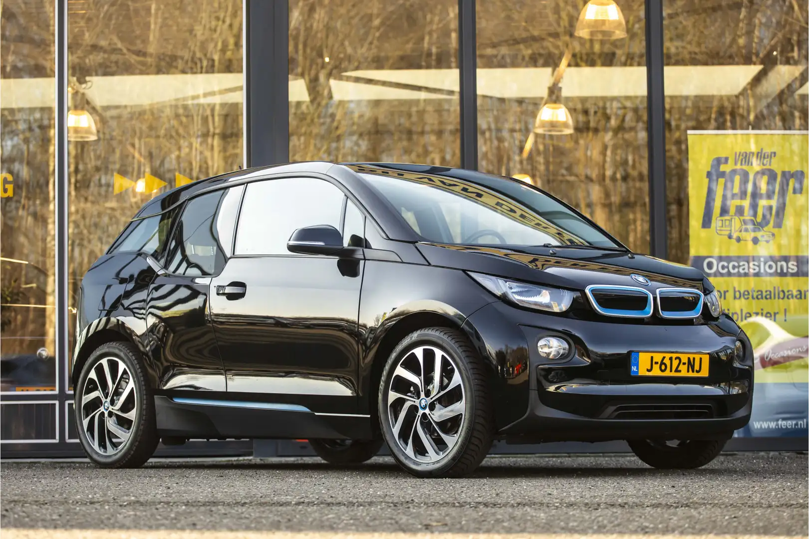 BMW i3 Basis iPerformance 94Ah 33 kWh Noir - 1