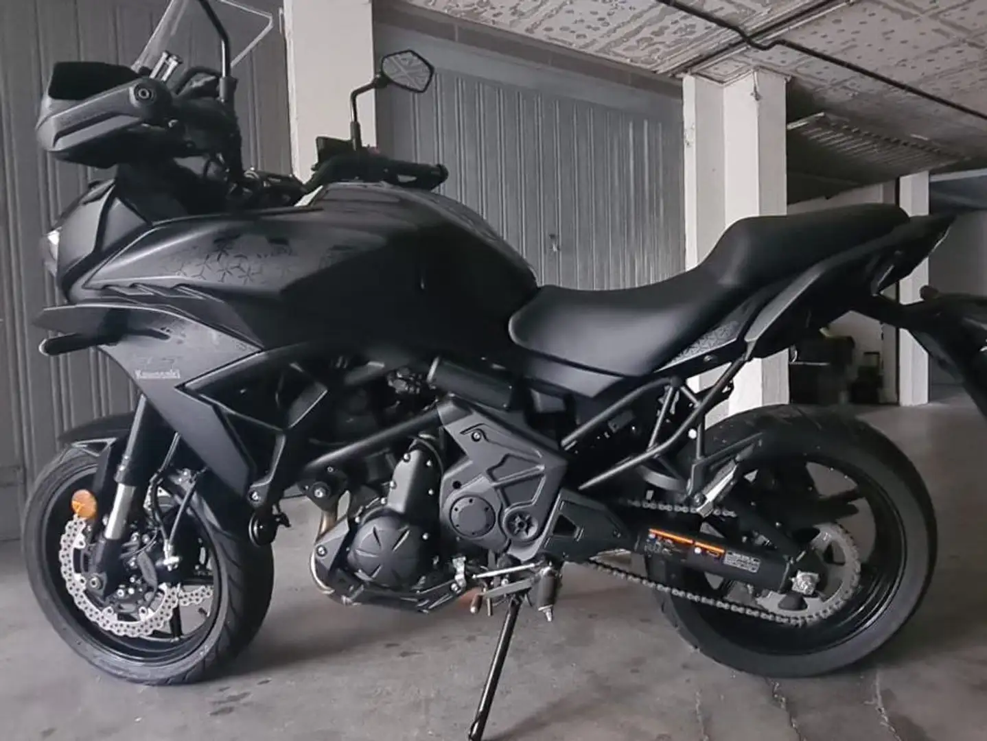 Kawasaki Versys 650 Negru - 2