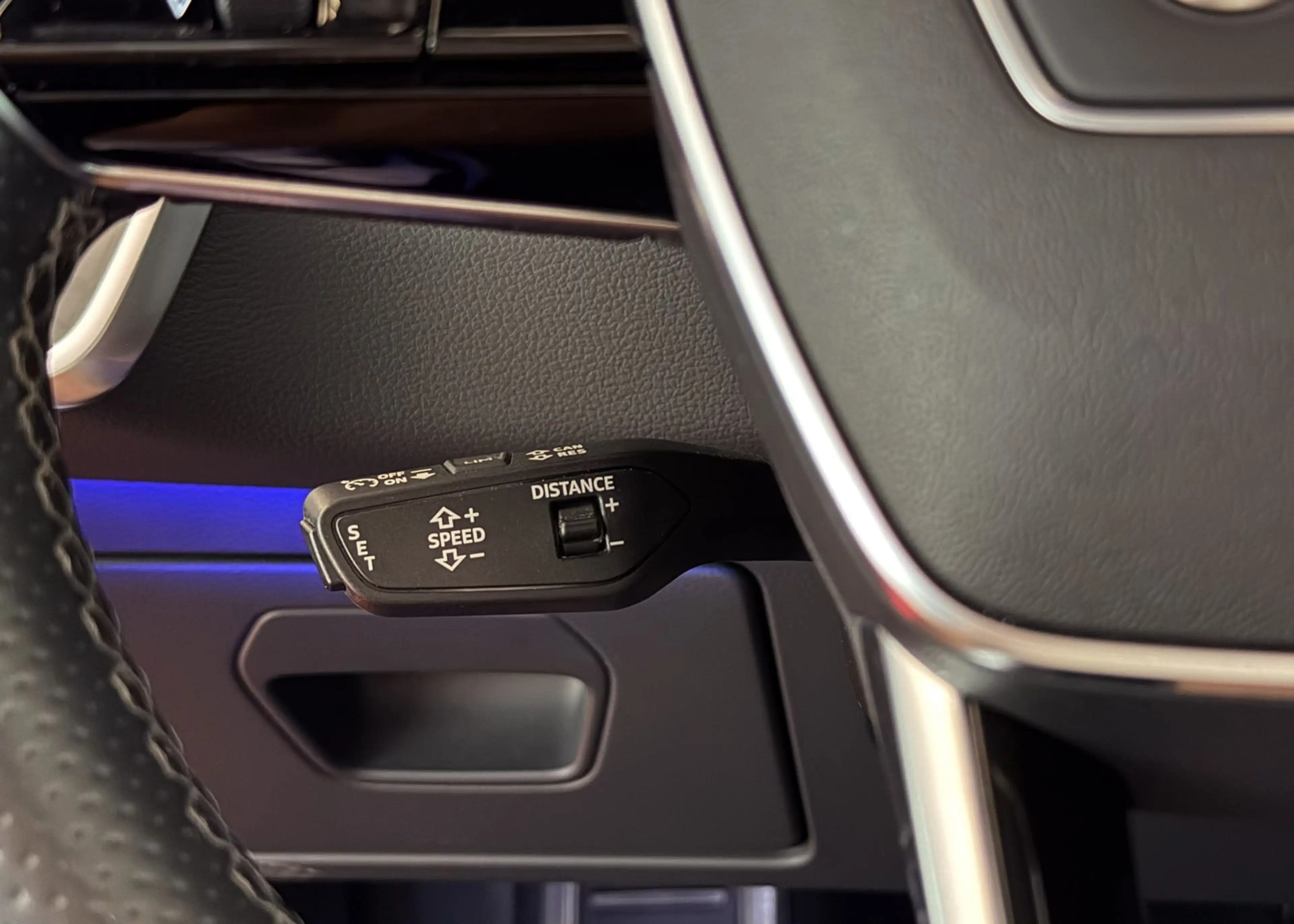 Audi RS7 HUD ACC B&O Pano 305 km/h Keramik TopView — photo 22
