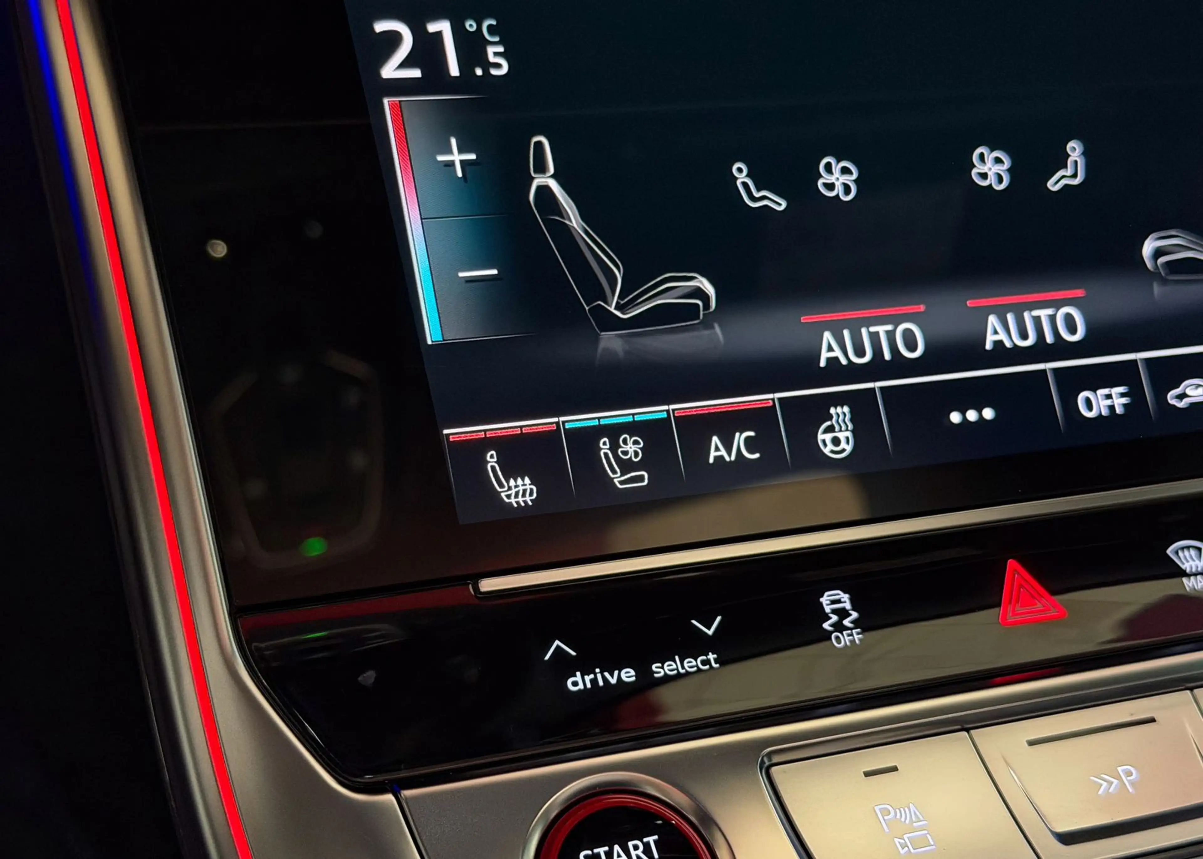 Audi RS7 HUD ACC B&O Pano 305 km/h Keramik TopView — photo 31