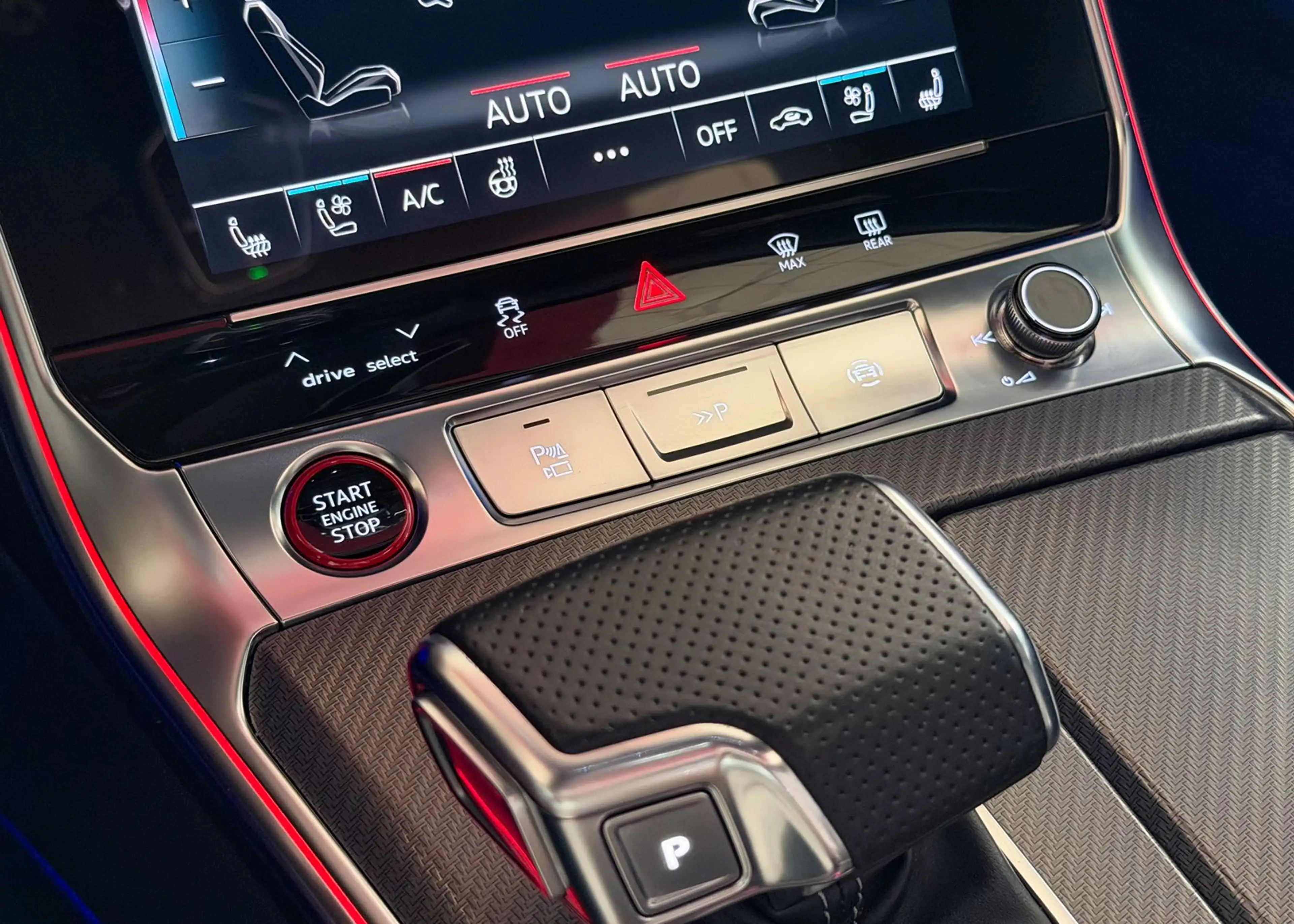 Audi RS7 HUD ACC B&O Pano 305 km/h Keramik TopView — photo 30