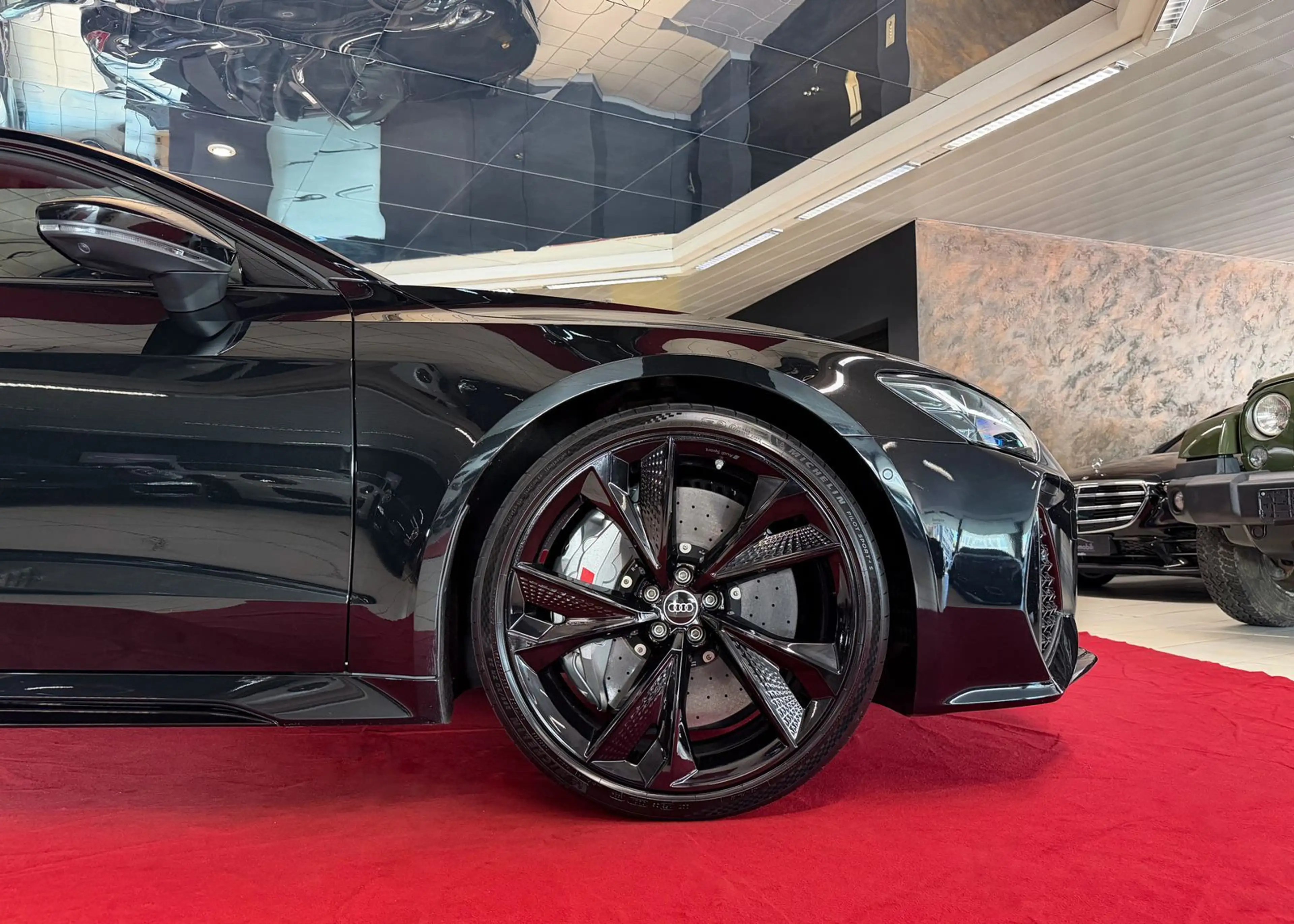 Audi RS7 HUD ACC B&O Pano 305 km/h Keramik TopView — photo 11