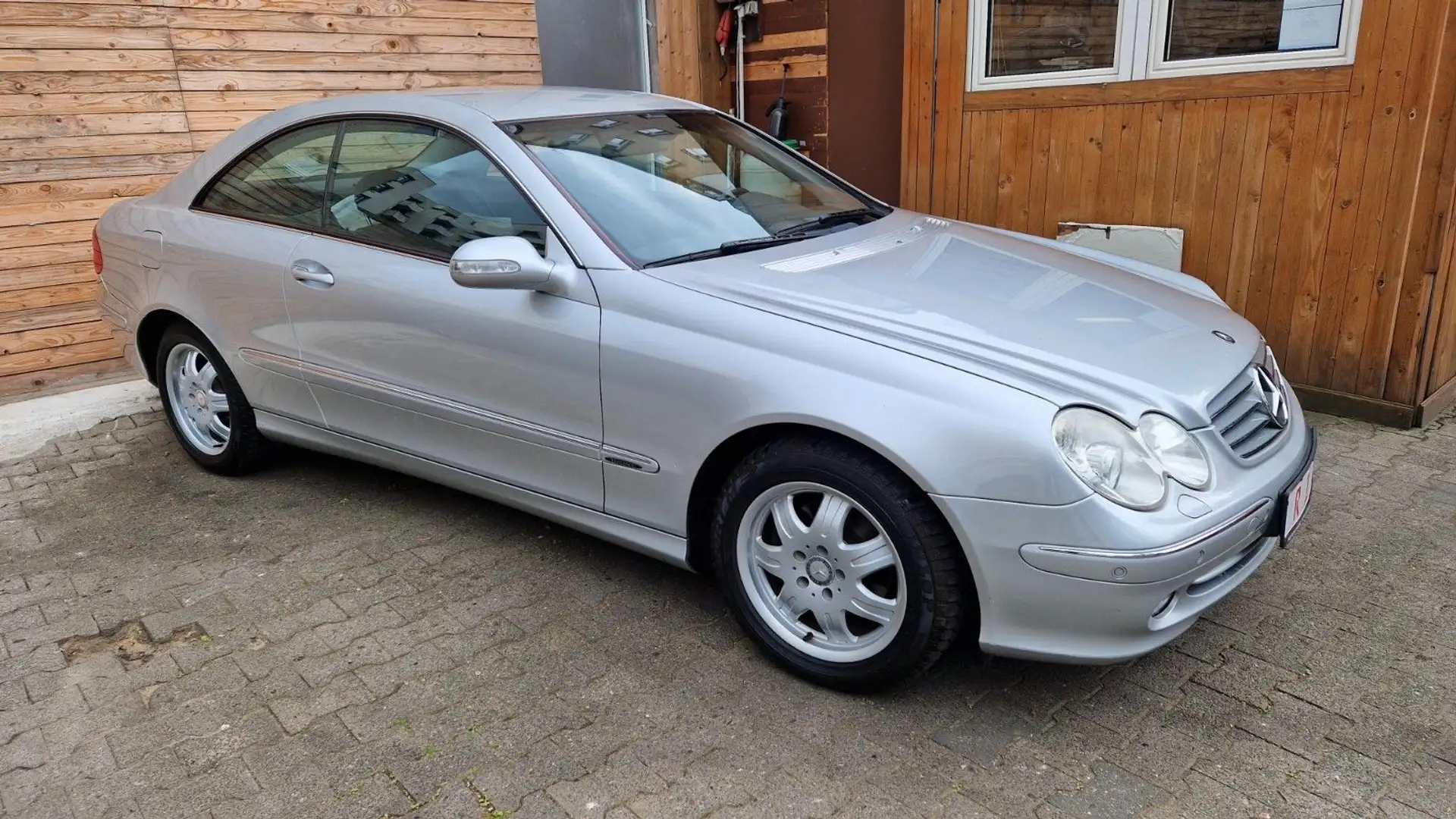 Mercedes-Benz CLK 200 KOMPRESSOR ELEGANCE, PDC, SHZ, Xenon - 2