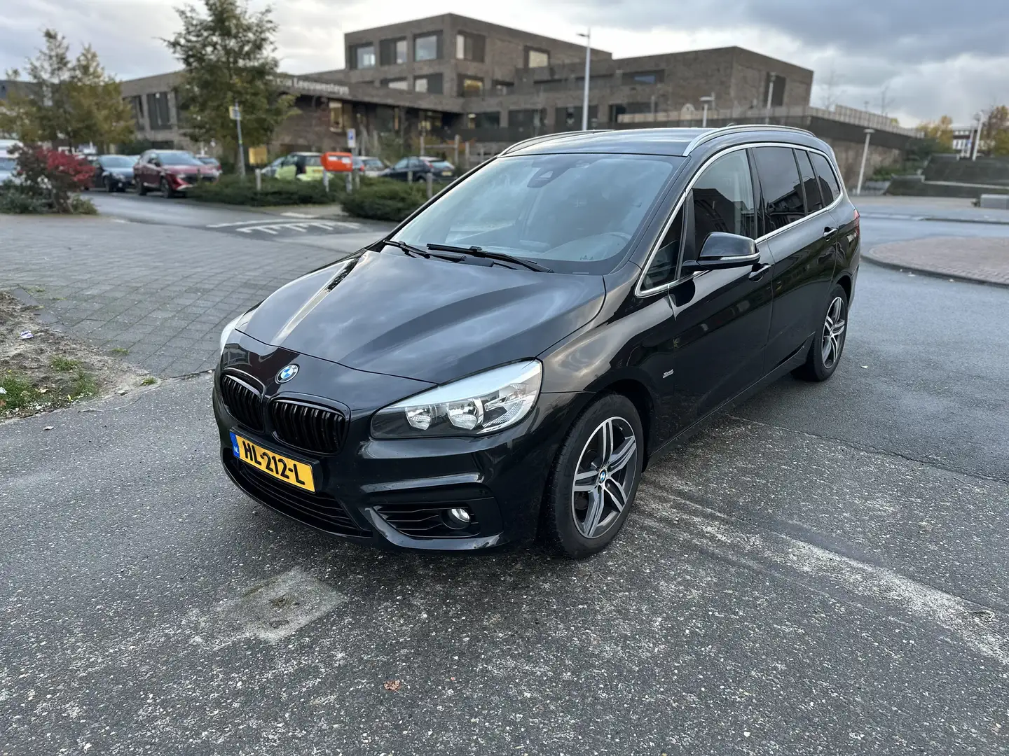 BMW 216 C. L. Sp. 7p. Nieuwe Motor 93000KM!! gelopen Black - 1