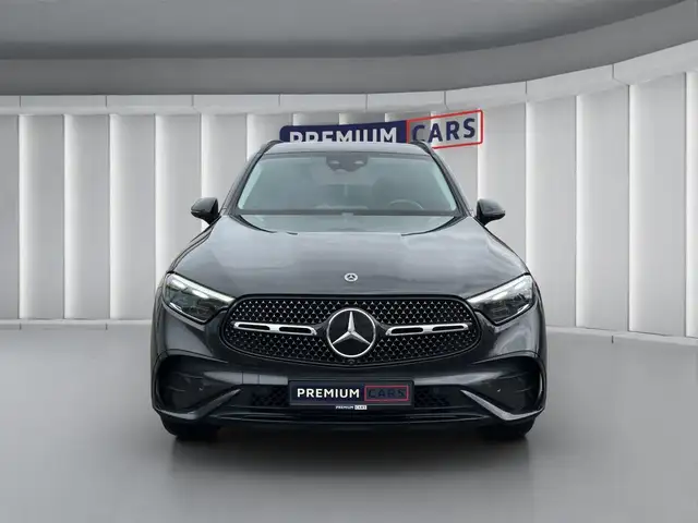 Mercedes-Benz GLC view 8