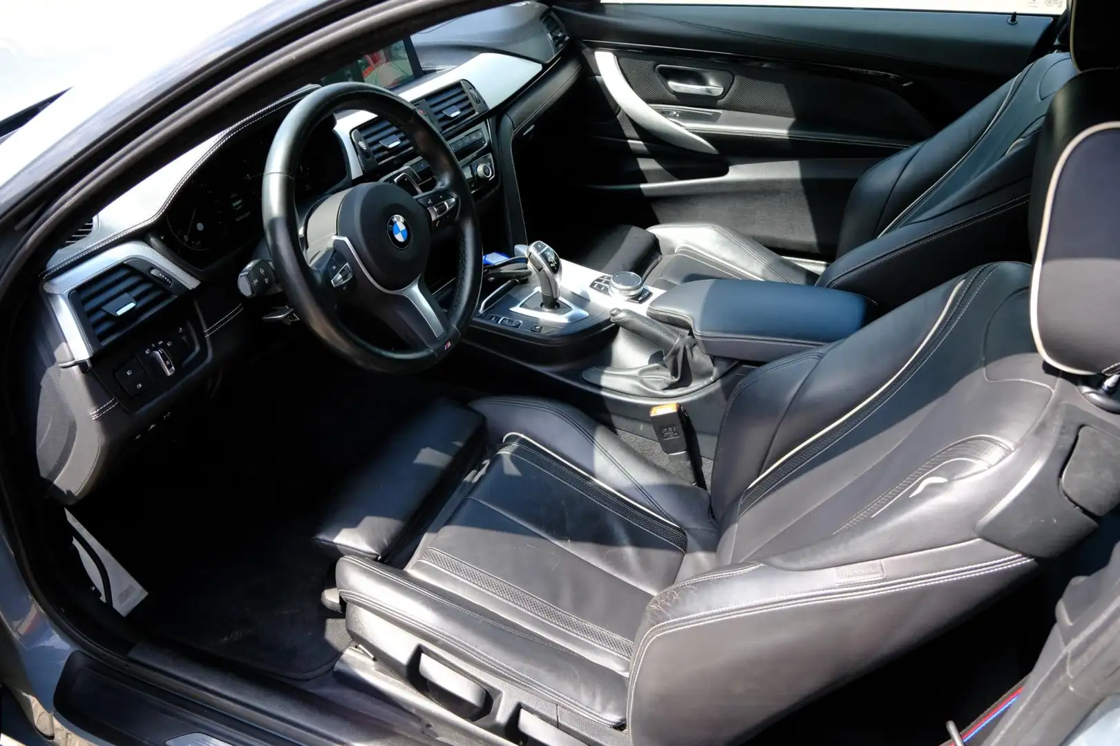 BMW 420 4-serie Coupé 420i 184pk M Sport Aut. Leder|Cam|Sp Grijs - 2