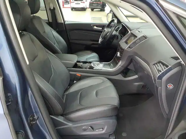 Ford S-Max view 7