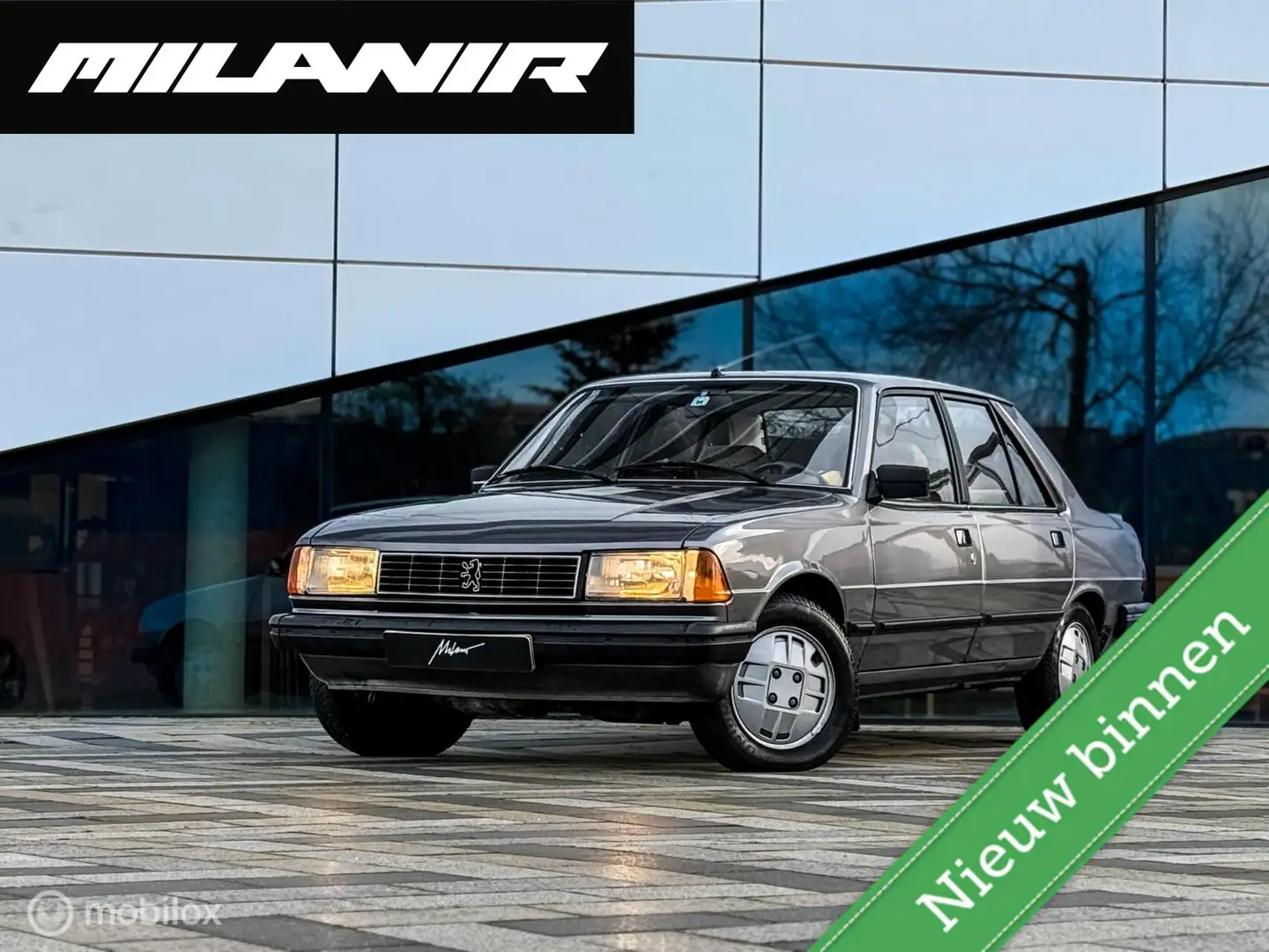 Peugeot 305 Automatic Gri - 1