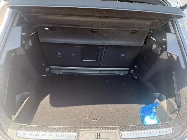 DS Automobiles DS 7 view 7