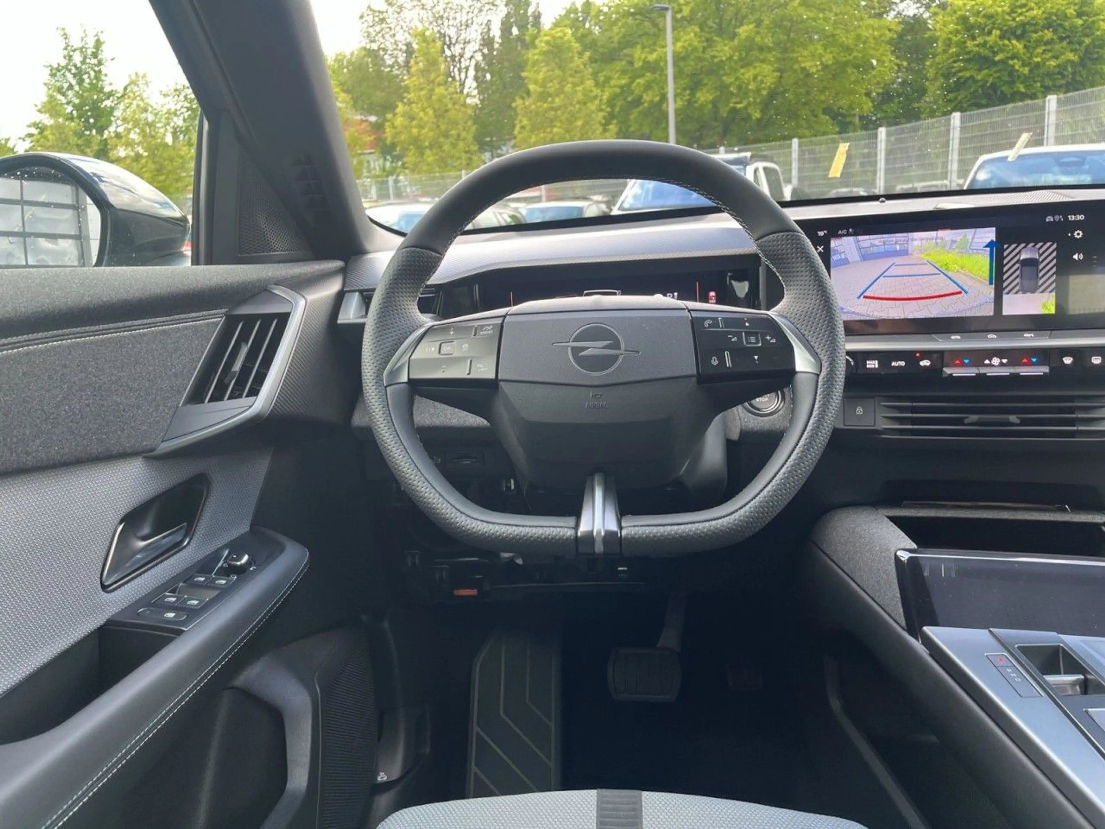 Opel Grandland Electric GS *Kamera/Navi/GJR* — photo 11