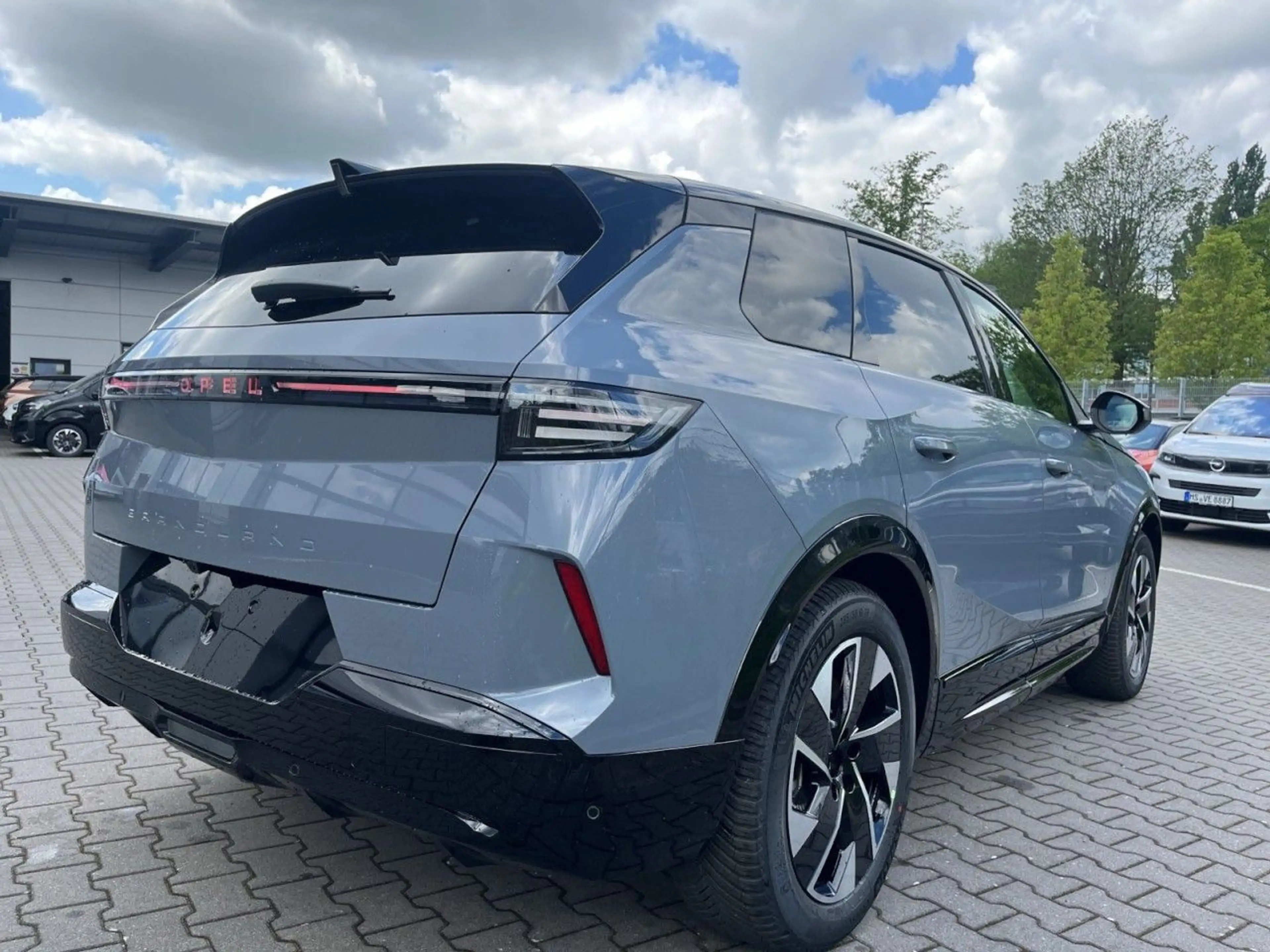 Opel Grandland Electric GS *Kamera/Navi/GJR* — photo 4
