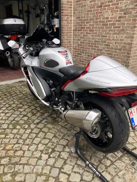 Suzuki Hayabusa - foto 5
